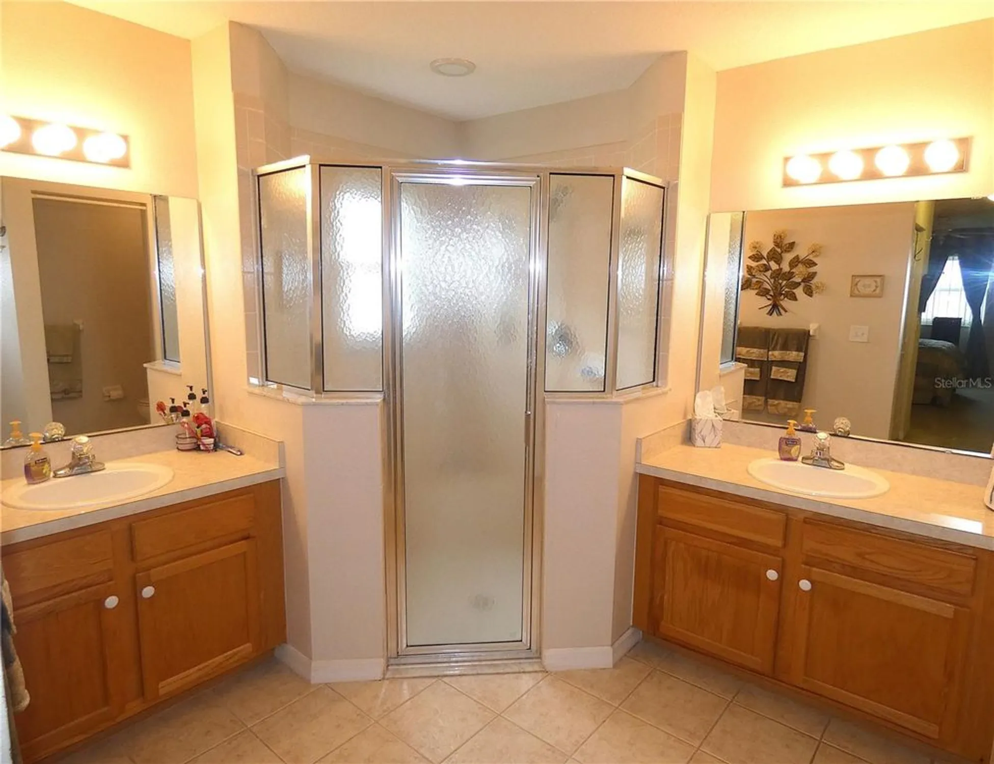 Property Slideshow image 20 of 39 | 751 old oaks ln, Leesburg, FL, 34748