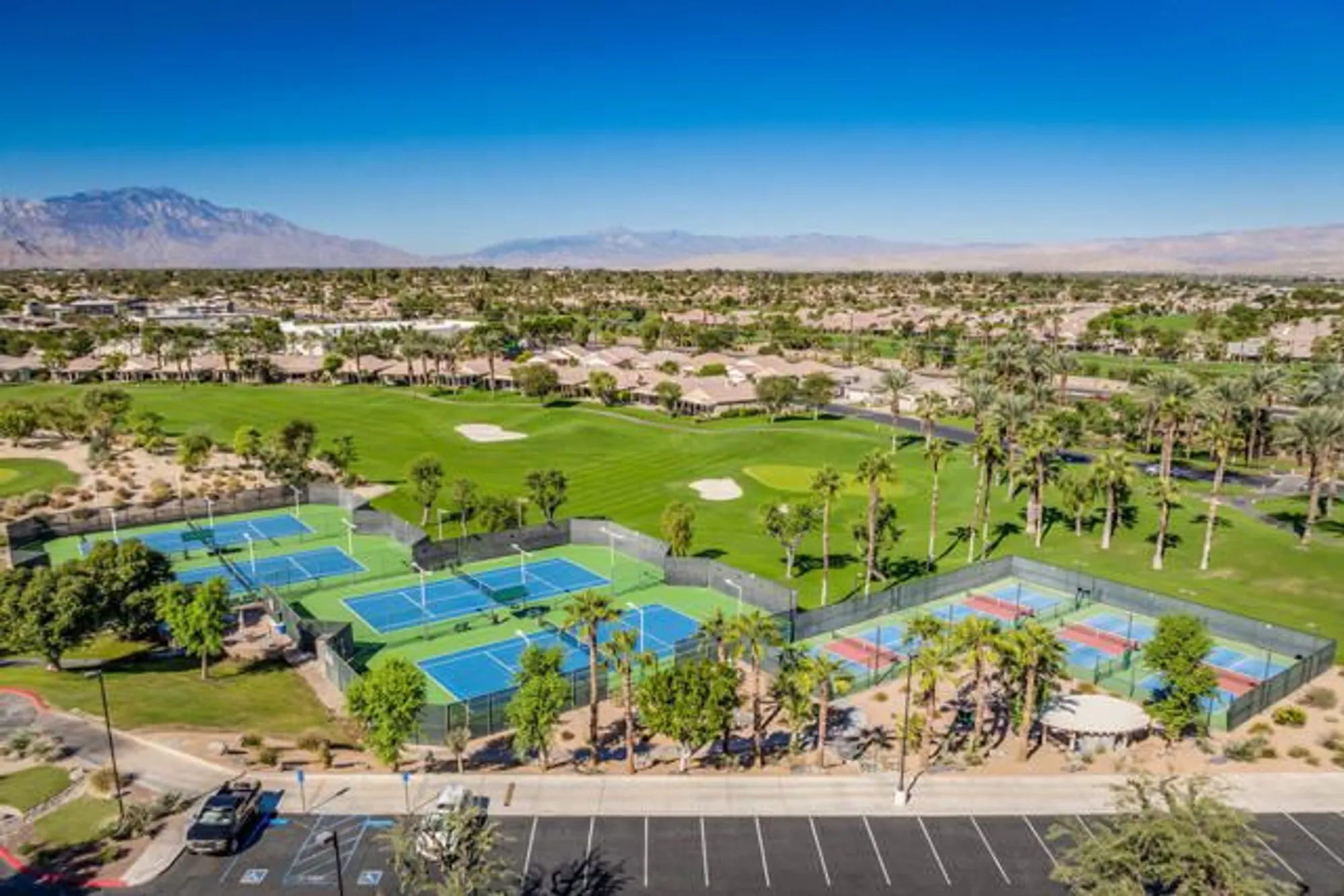 Property Slideshow image 28 of 33 | 80187 royal birkdale dr, Indio, CA, 92201