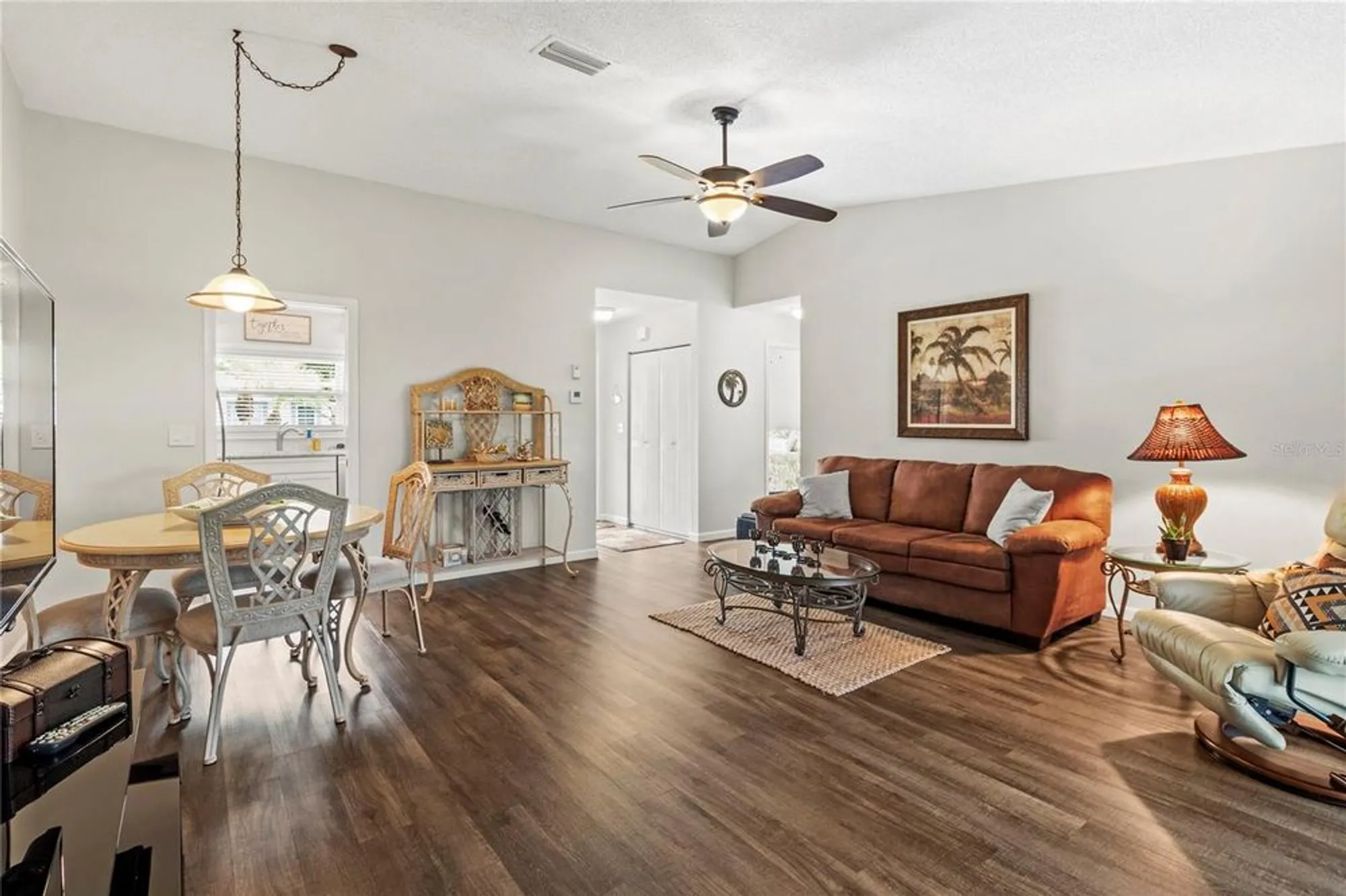 Property Slideshow image 22 of 57 | 3619 36th avenue dr, Bradenton, FL, 34205