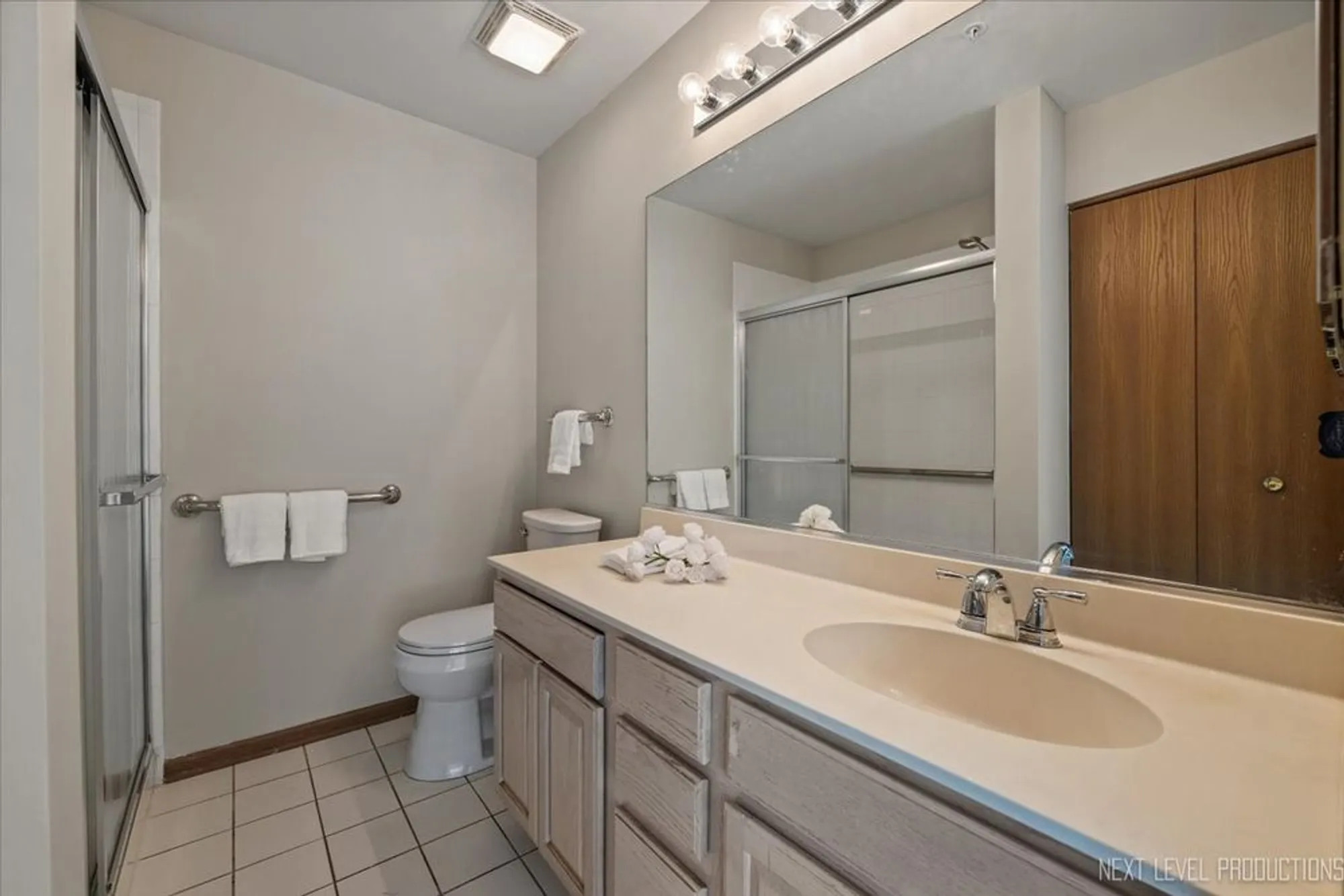 Property Slideshow image 16 of 39 | 13865 s balsam ln d, Plainfield, IL, 60544