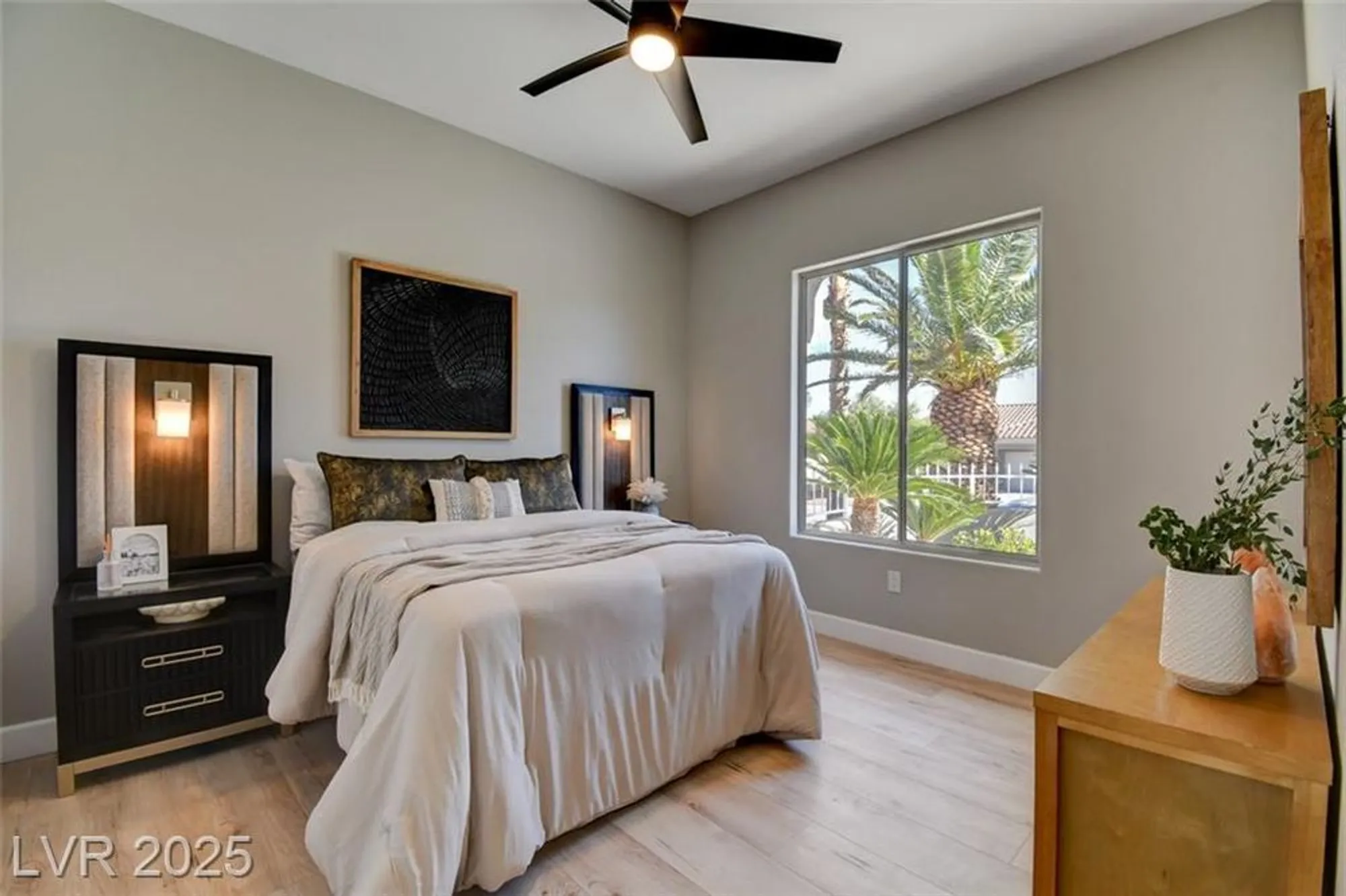 Property Slideshow image 23 of 42 | 10720 back plains dr, Las Vegas, NV, 89134