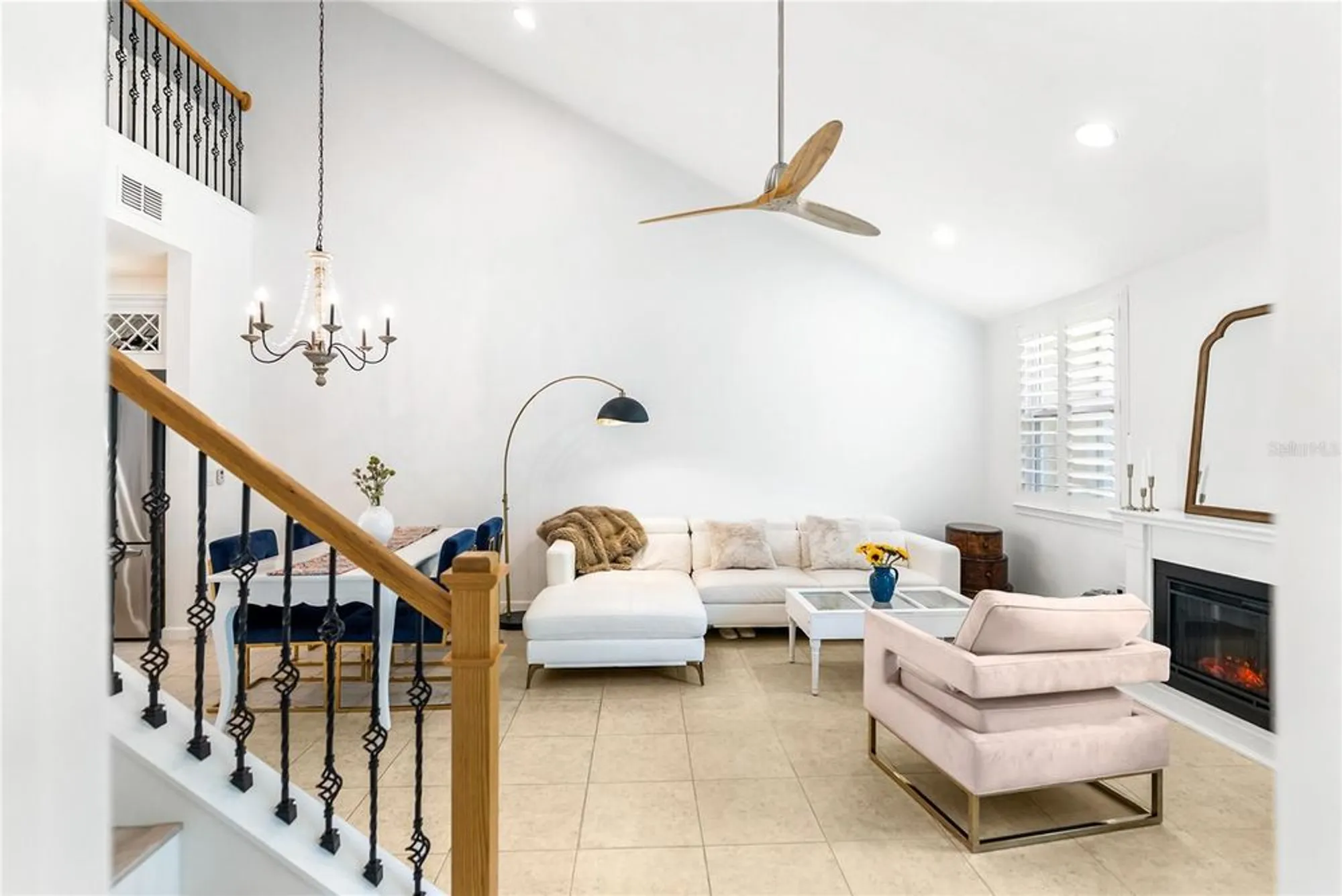 Property Slideshow image 8 of 50 | 11831 meadowgate pl, Bradenton, FL, 34211