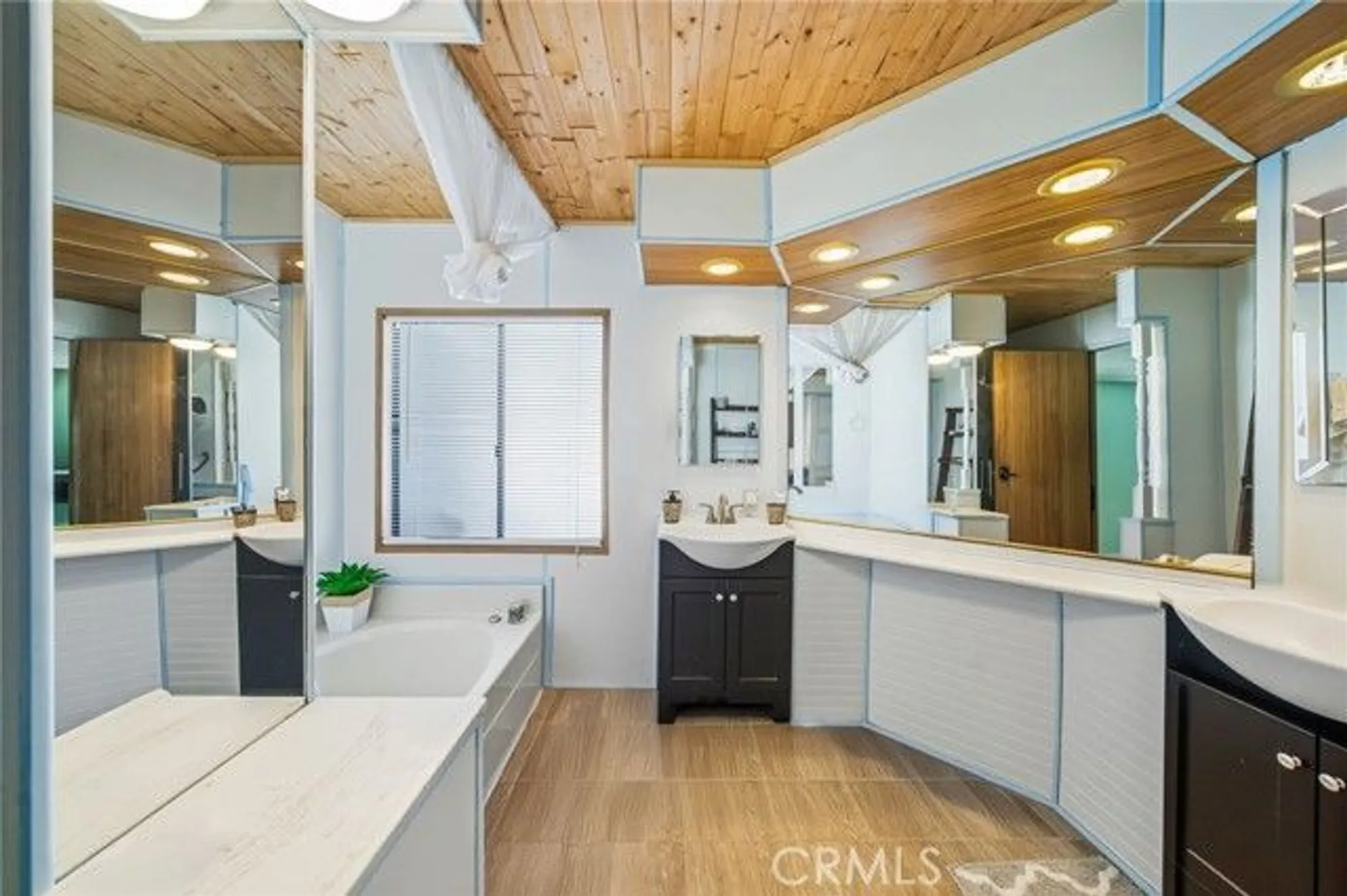 Property Slideshow image 28 of 42 | 29118 calle potro, Murrieta, CA, 92563