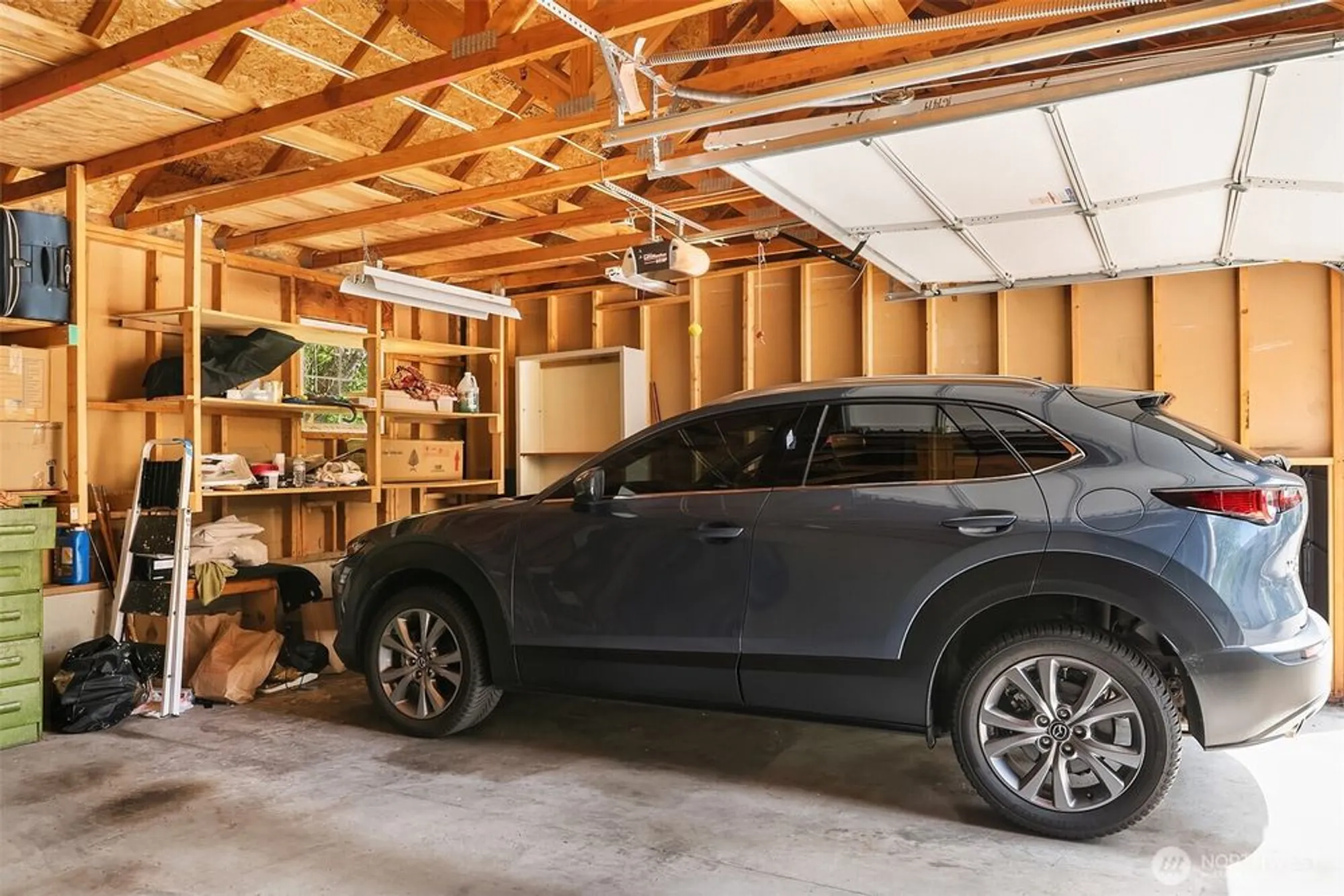 Property Slideshow image 20 of 34 | 4109 224th ln 213, Issaquah, WA, 98029