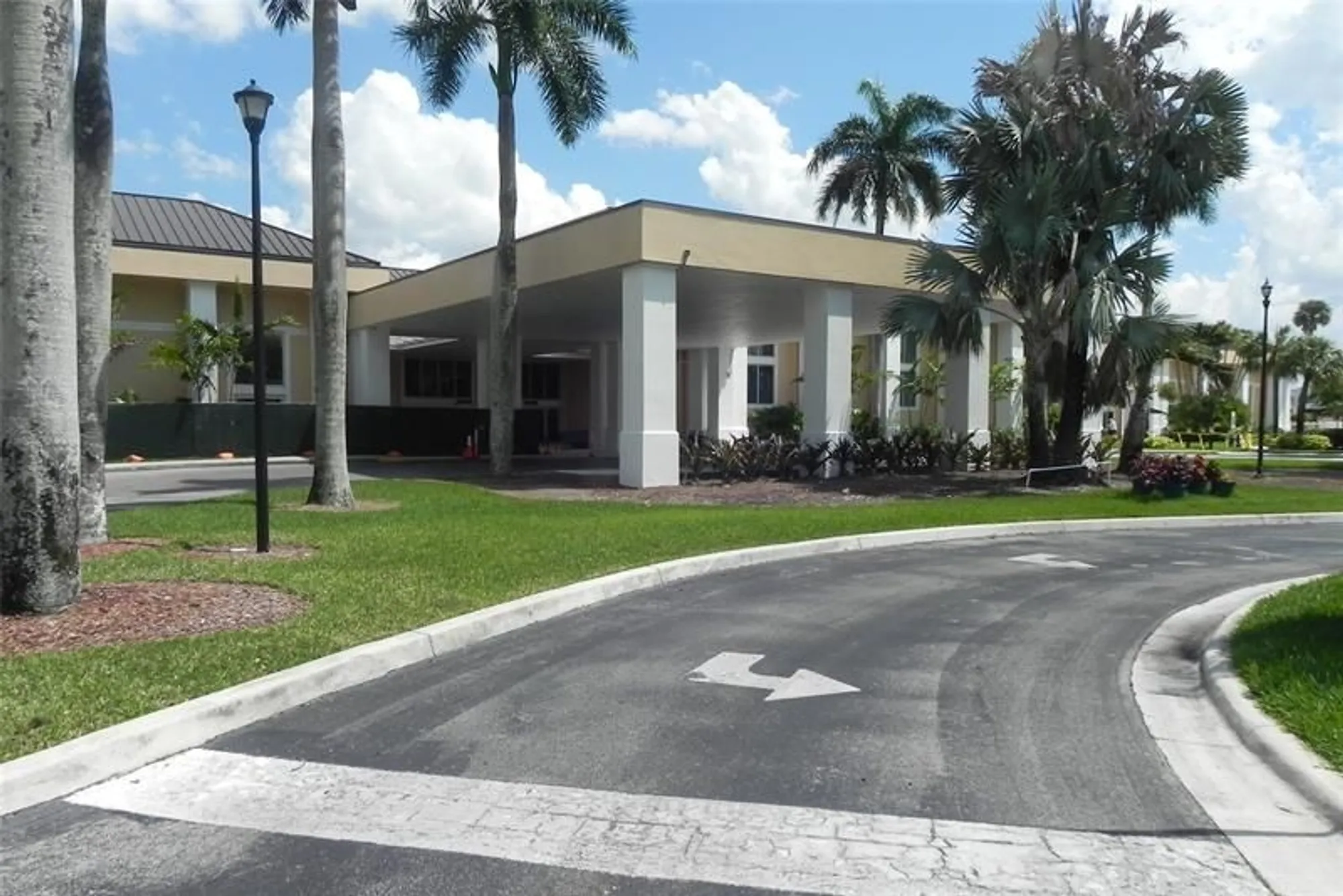 Property Slideshow image 28 of 39 | 7739 southampton ter 202, Tamarac, FL, 33321