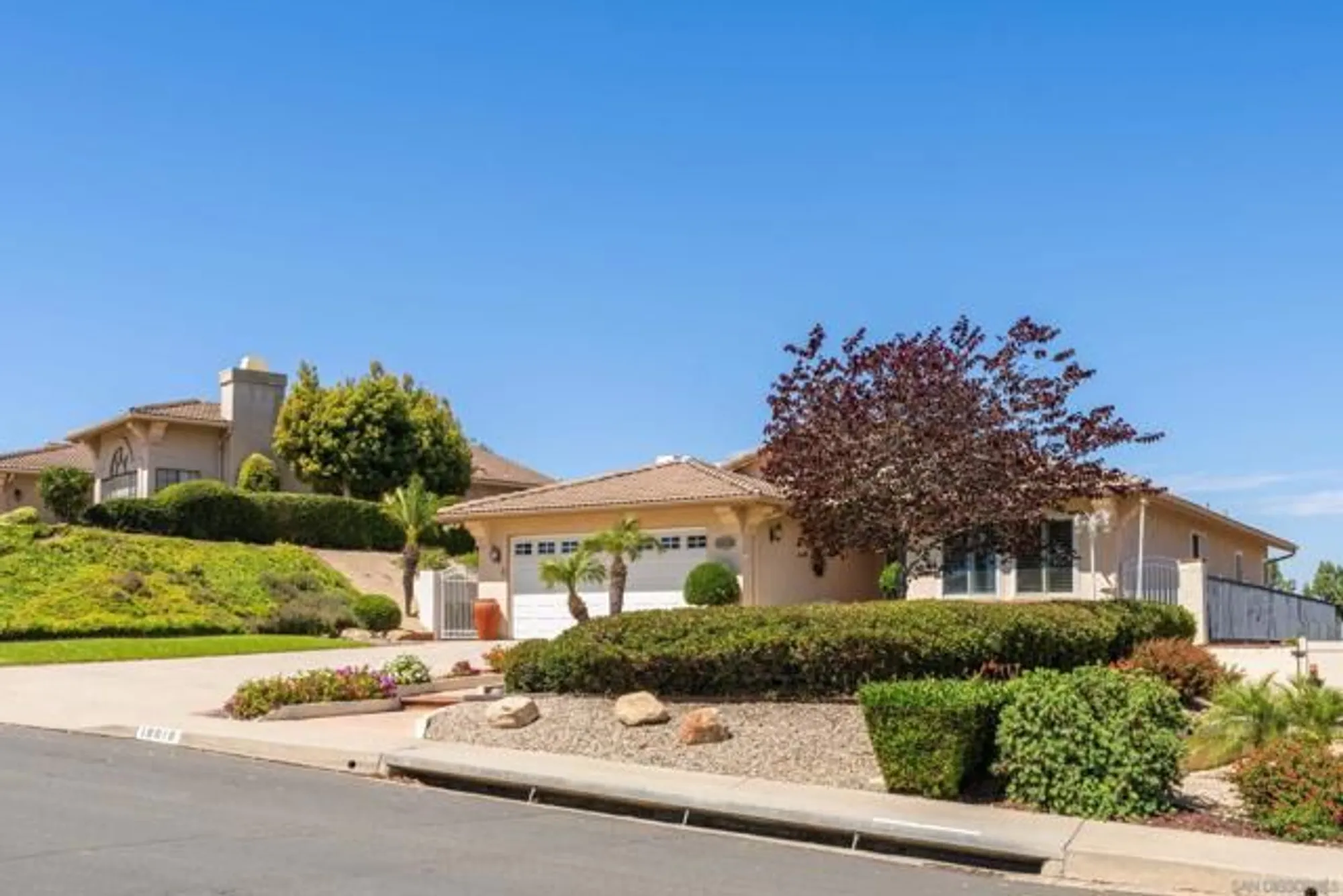 Property Slideshow image 35 of 37 | 18018 calle estepona, San Diego, CA, 92128