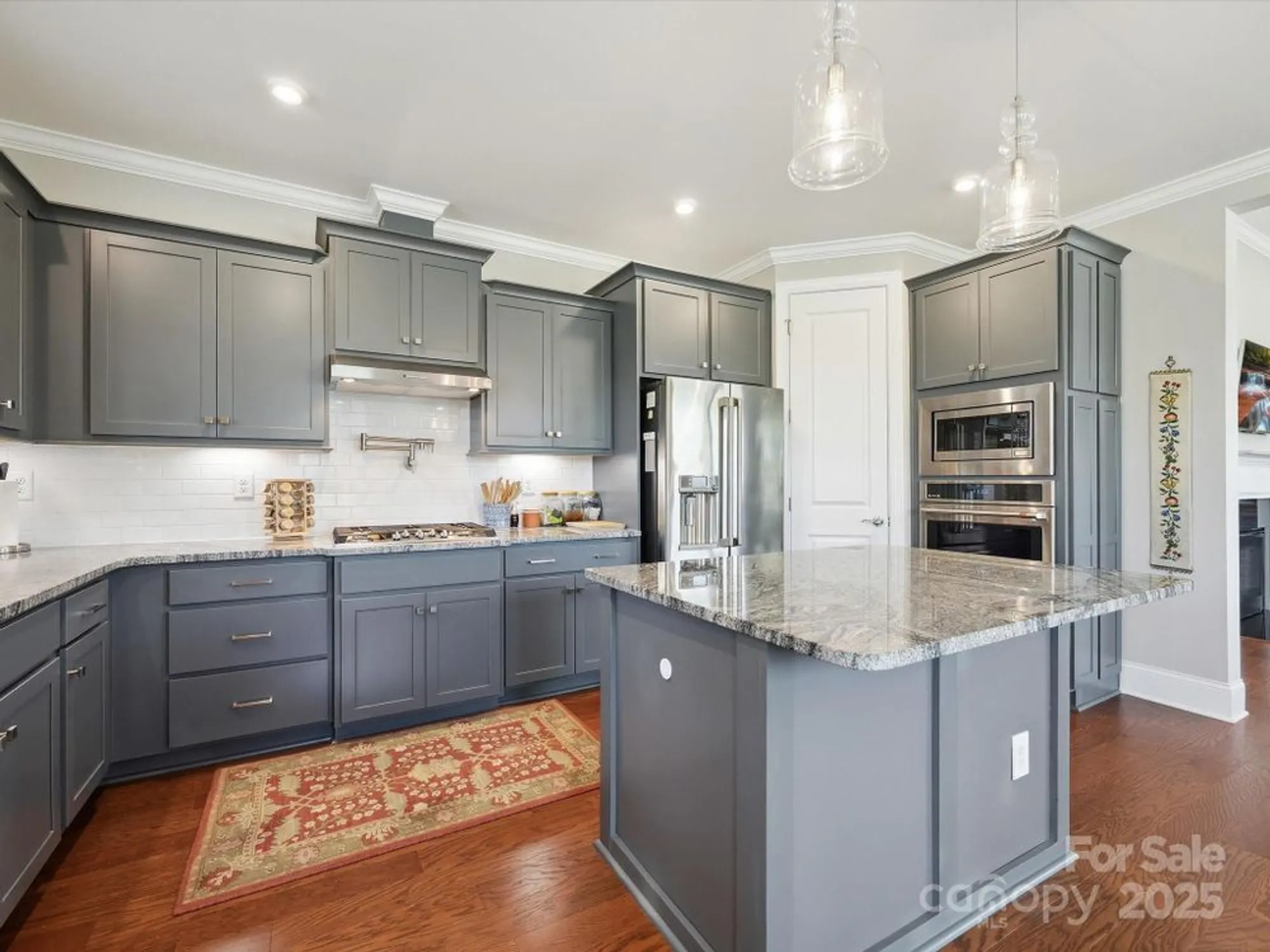 Property Slideshow image 11 of 34 | 10305 superb ln, Charlotte, NC, 28215