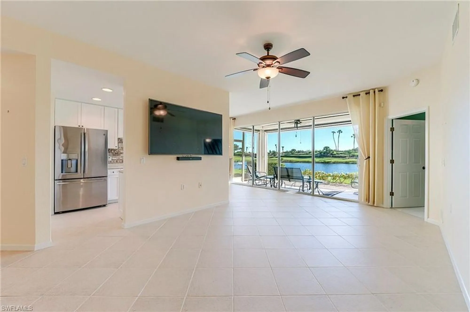 Property Slideshow image 13 of 44 | 3090 meandering way 101, Fort Myers, FL, 33905