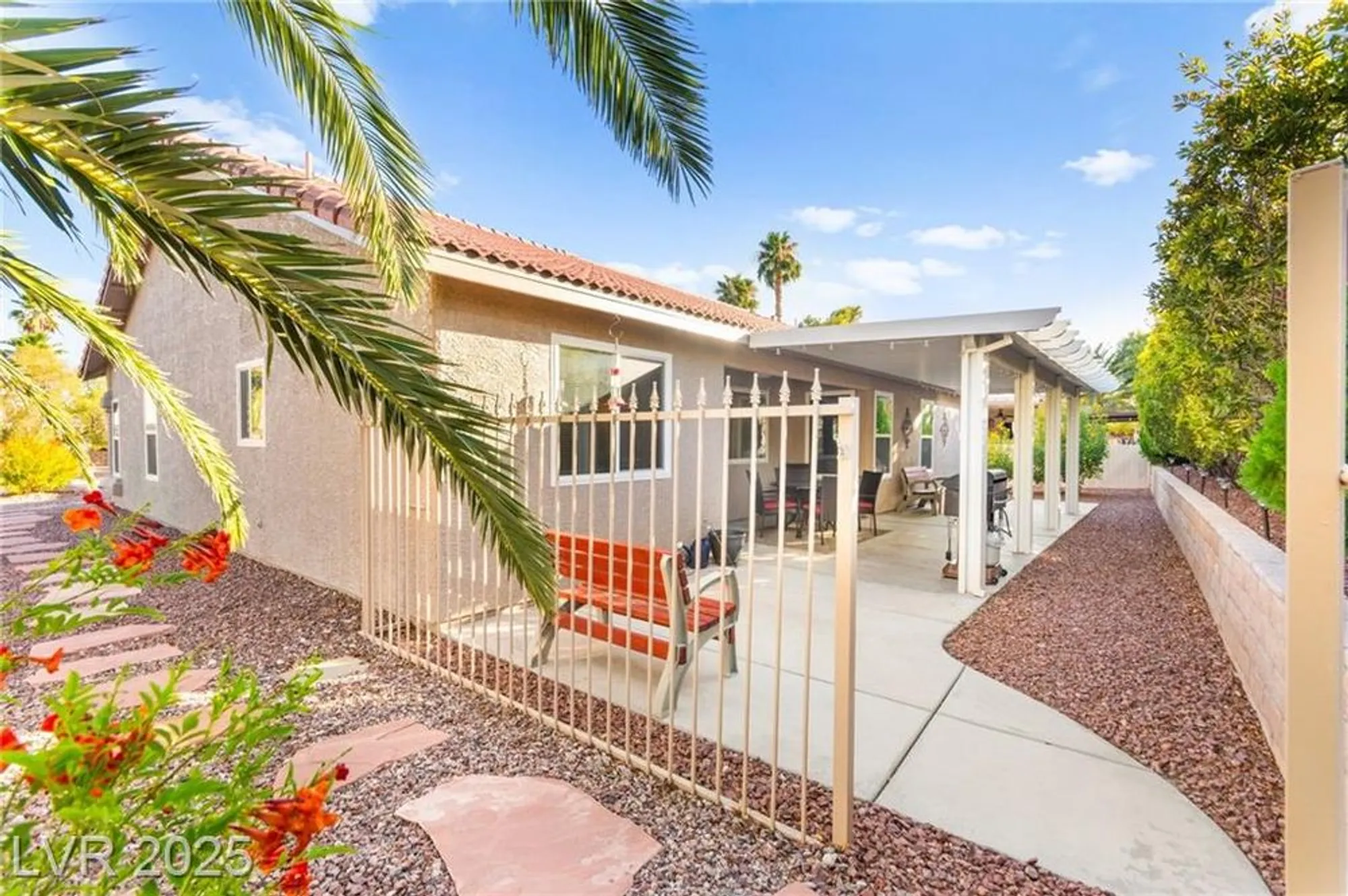 Property Slideshow image 44 of 65 | 5245 woodlawn ln, Las Vegas, NV, 89130