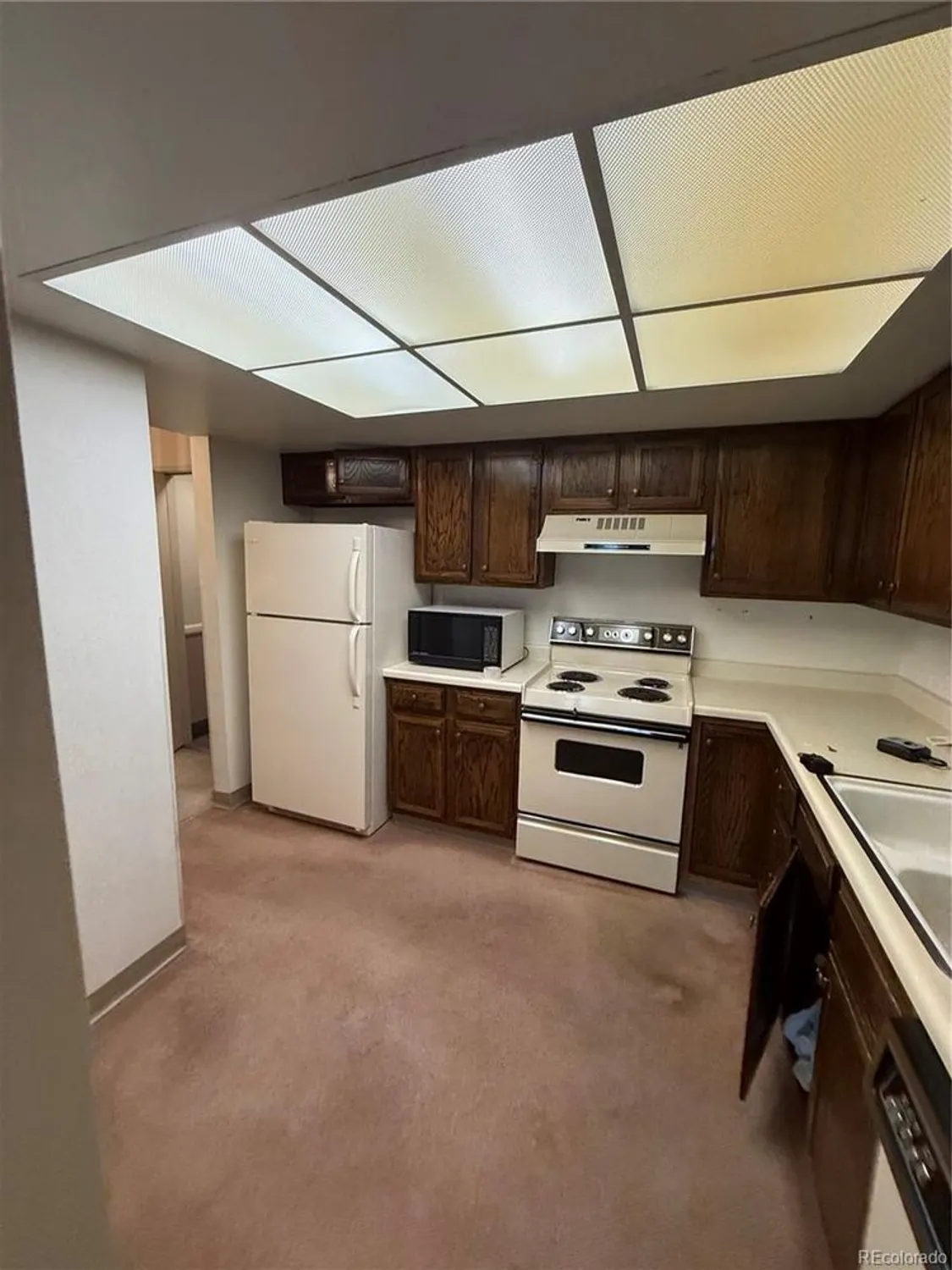 Property Slideshow image 8 of 8 | 13800 e marina dr 112, Aurora, CO, 80014