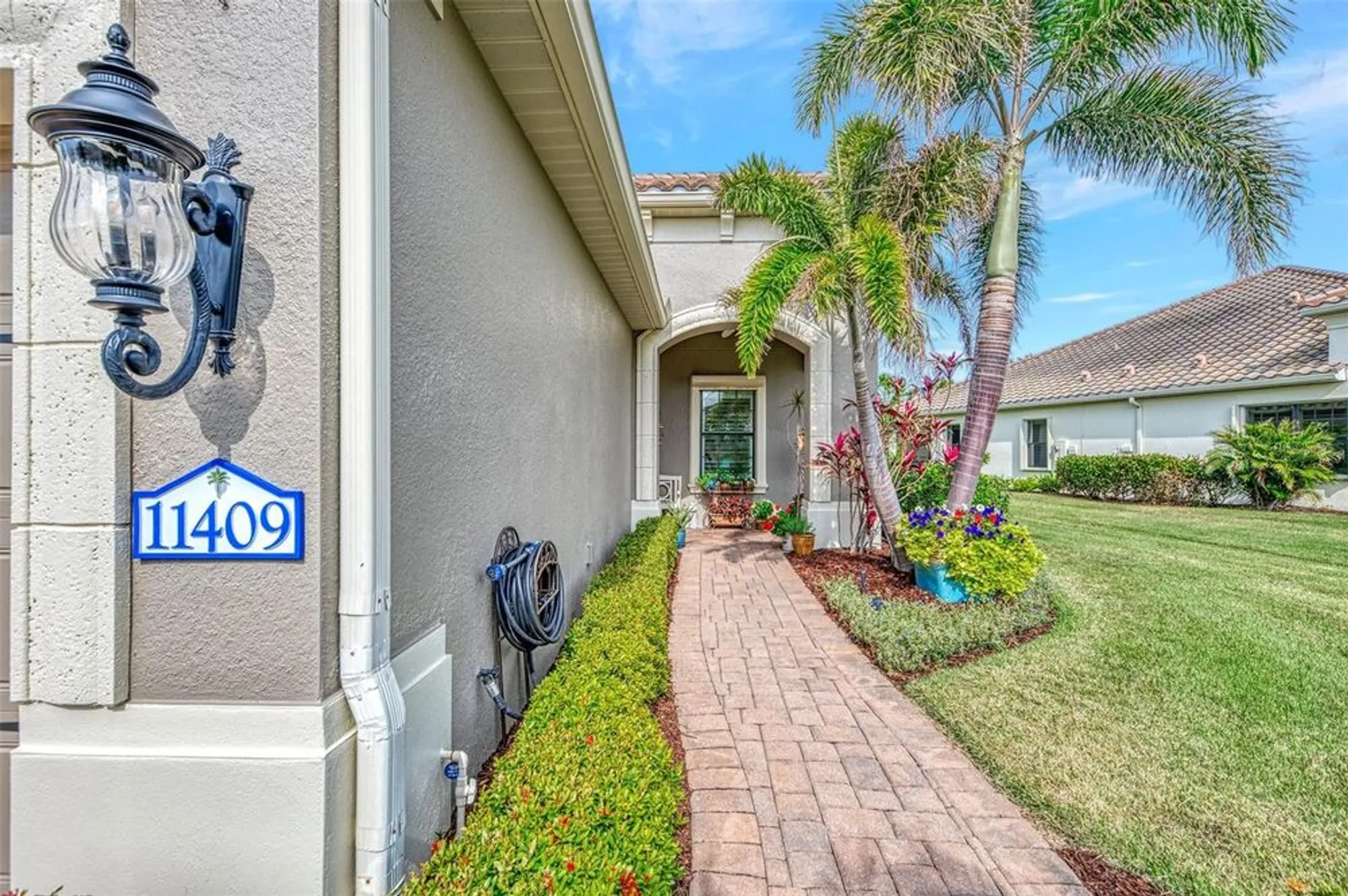Property Slideshow image 8 of 93 | 11409 okaloosa dr, Venice, FL, 34293