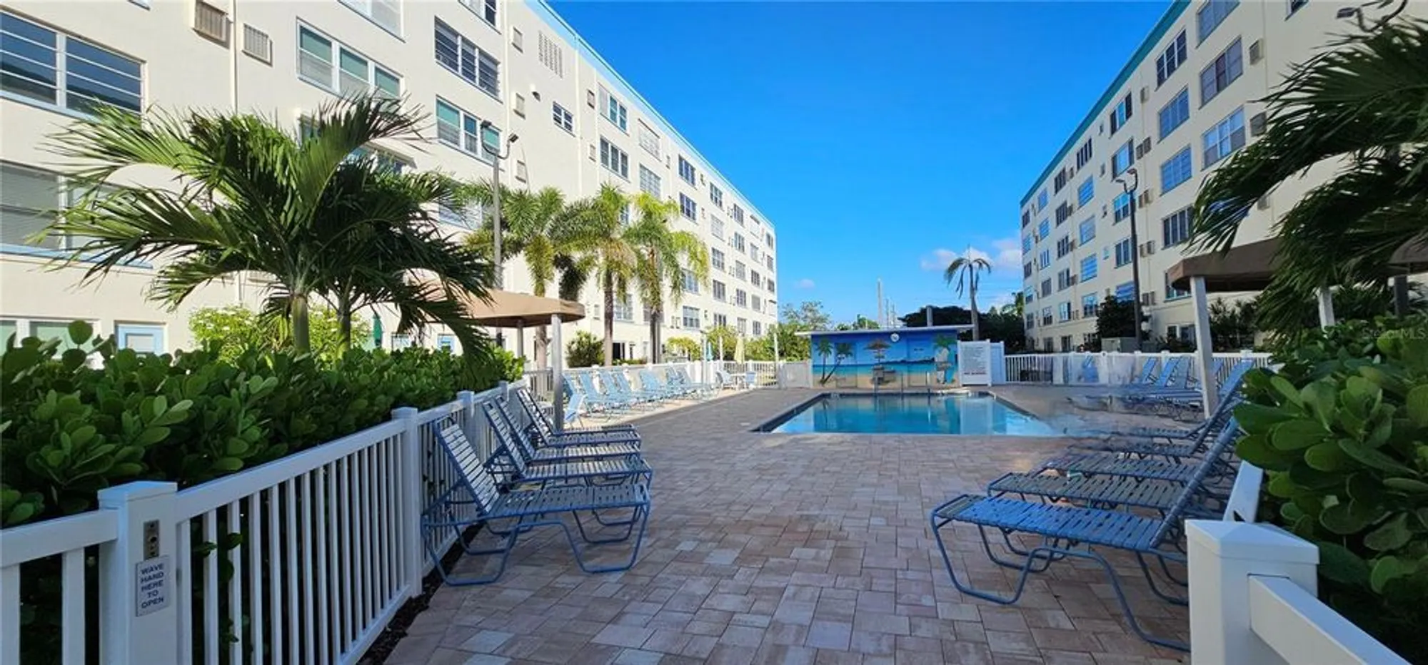 Property Slideshow image 25 of 43 | 2960 59th st 202, Gulfport, FL, 33707