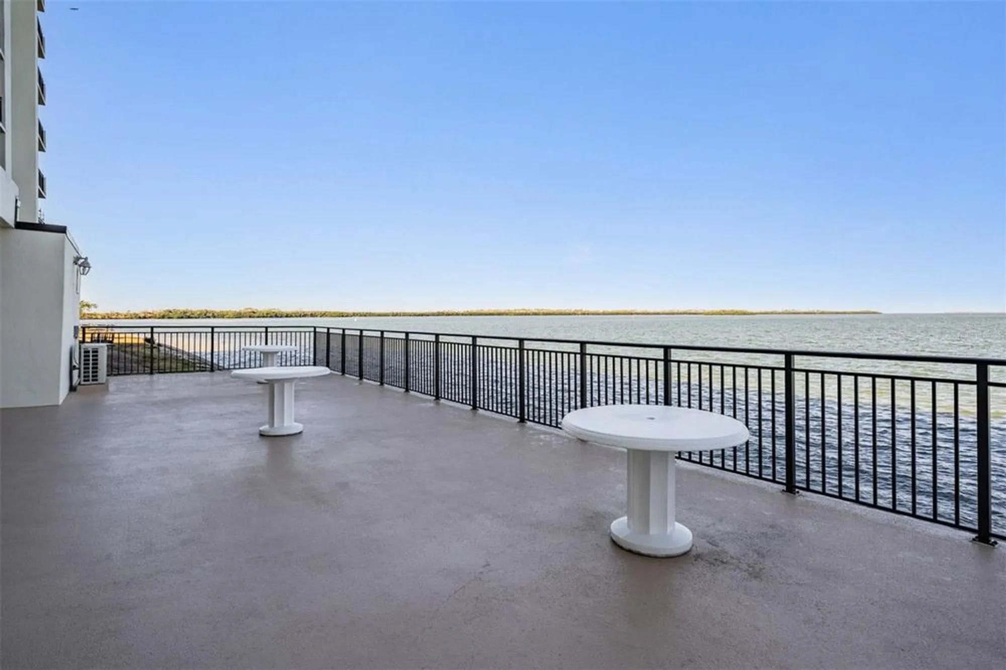 Property Slideshow image 29 of 60 | 9 haig pl 104, Dunedin, FL, 34698