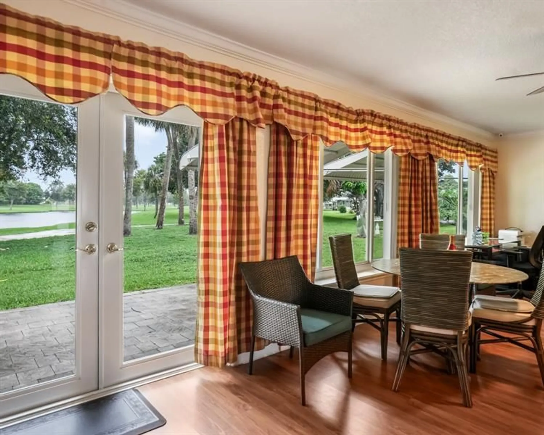 Property Slideshow image 34 of 42 | 4513 nw 43rd ter, Tamarac, FL, 33319