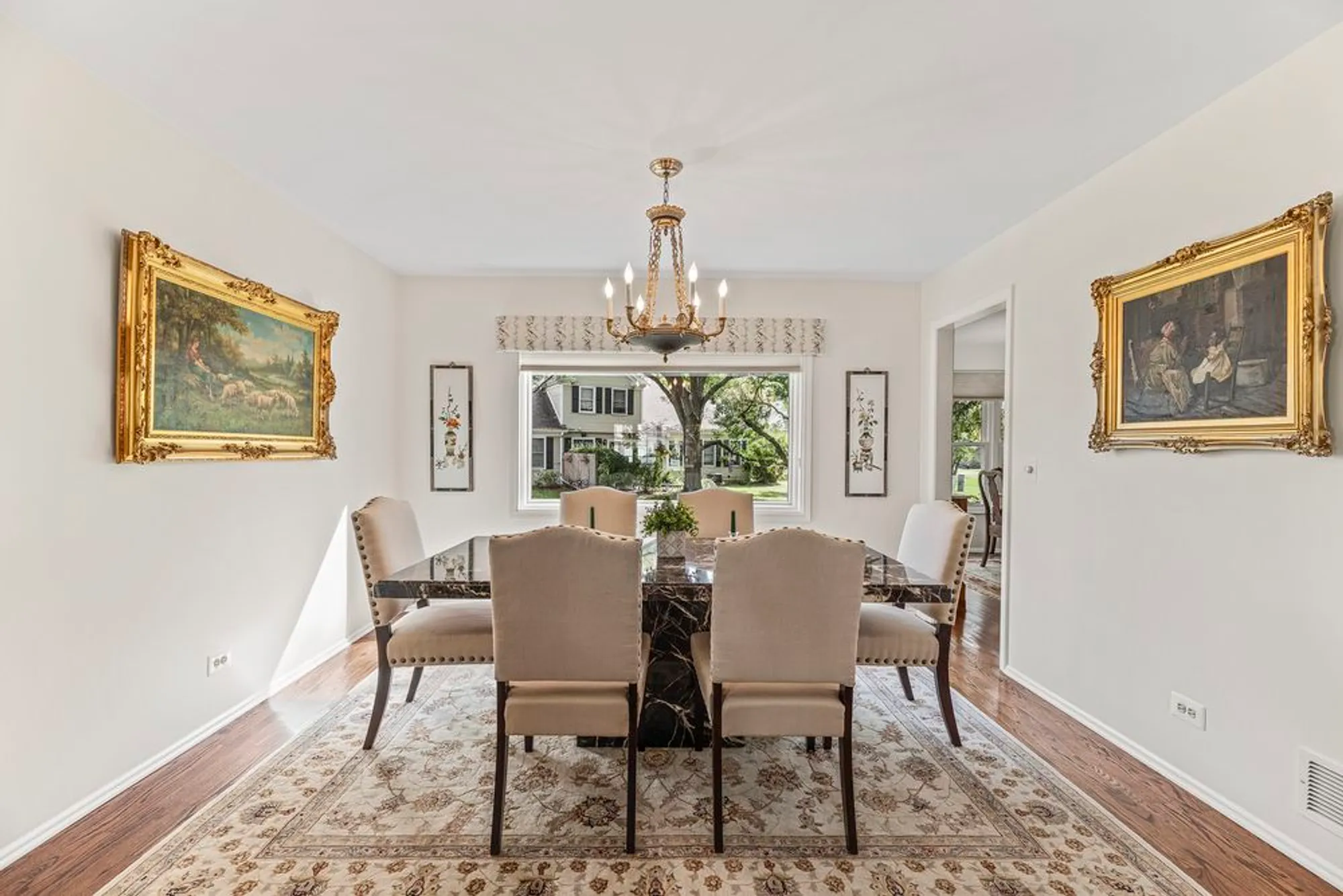 Property Slideshow image 10 of 30 | , Prospect Heights, IL, 60070