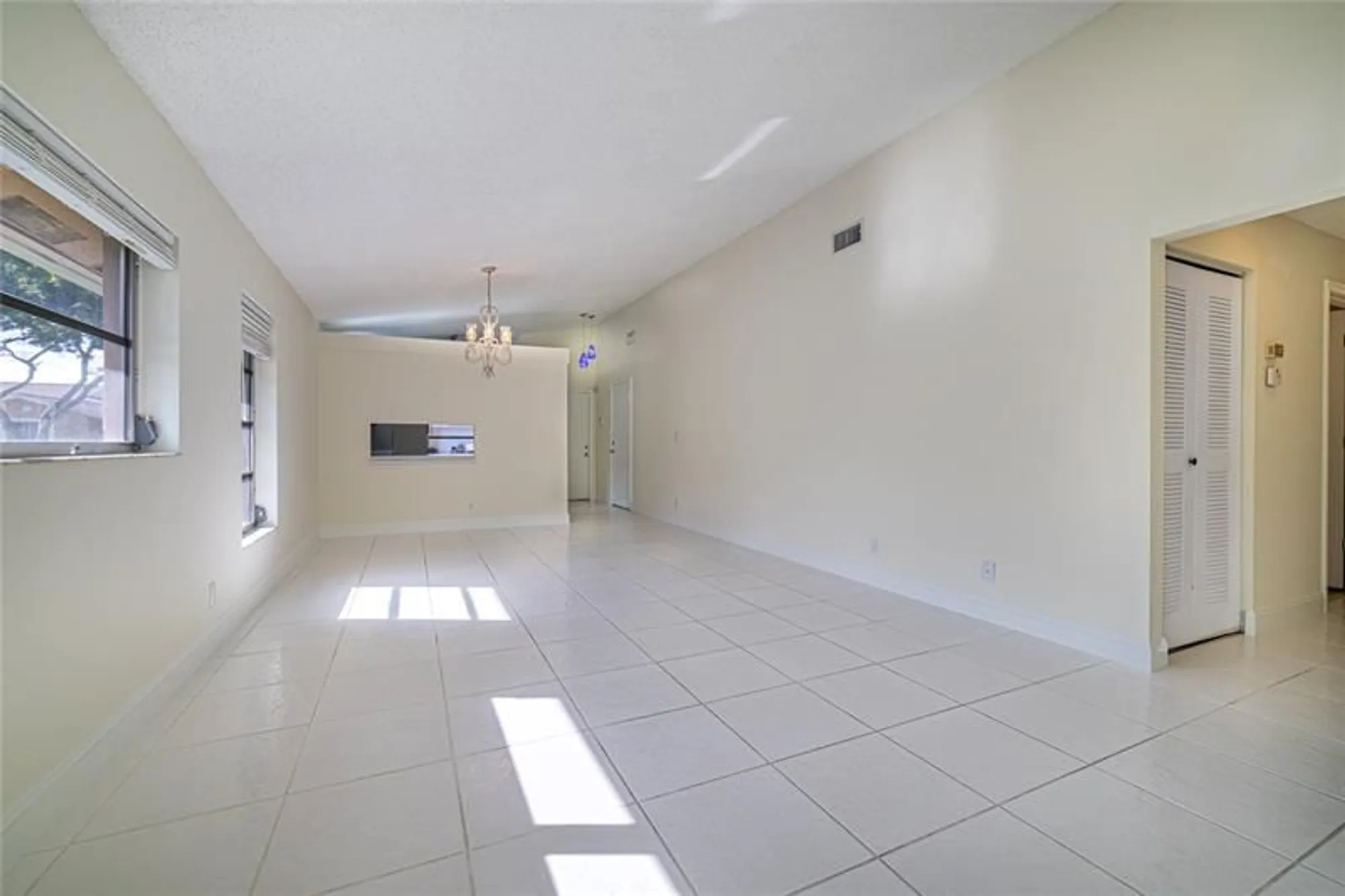 Property Slideshow image 3 of 21 | 8307 summerbreeze ln, Boca Raton, FL, 33496