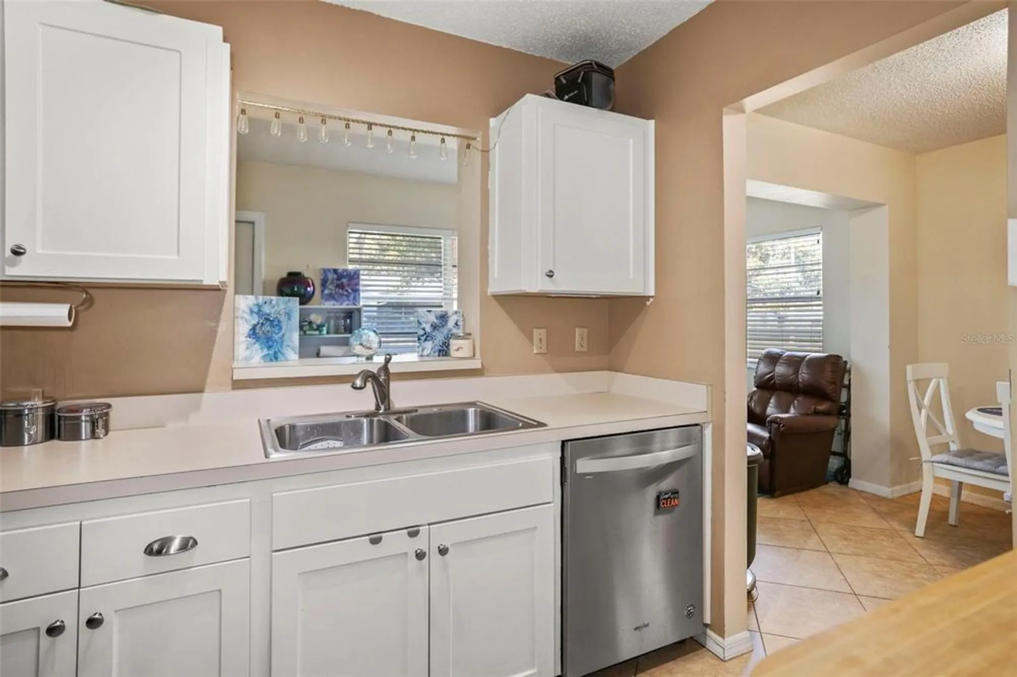 Property Slideshow image 10 of 25 | 2201 holkham pl # 2201, Sun City Center, FL, 33573