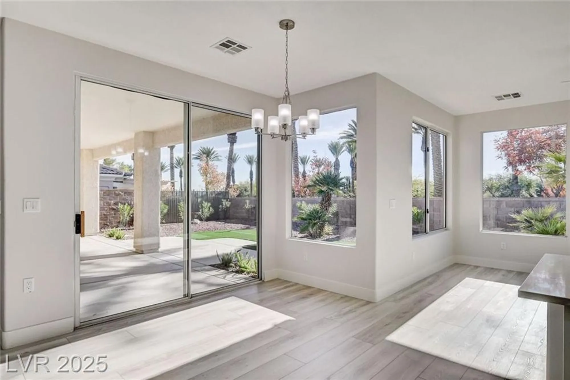 Property Slideshow image 9 of 57 | 10623 riva de fiore ave, Las Vegas, NV, 89135