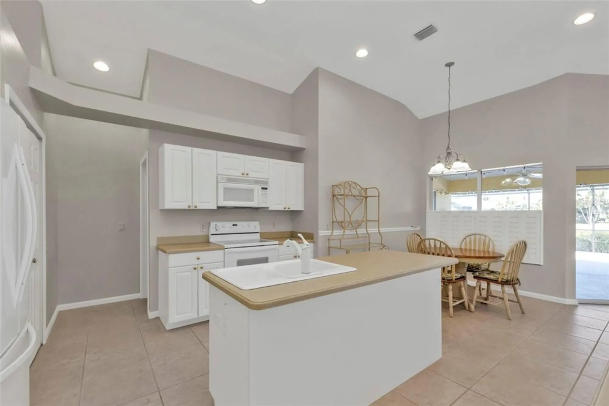 Property Slideshow image 9 of 61 | 3380 bay ridge way, Port Charlotte, FL, 33953
