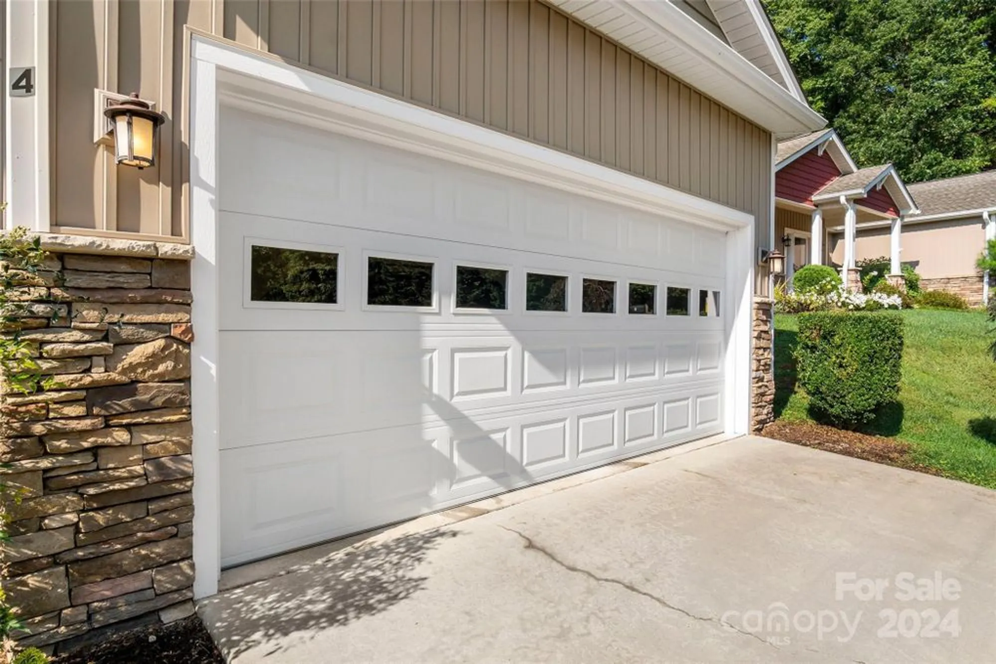 Property Slideshow image 4 of 43 | 4 nectar way, Swannanoa, NC, 28778