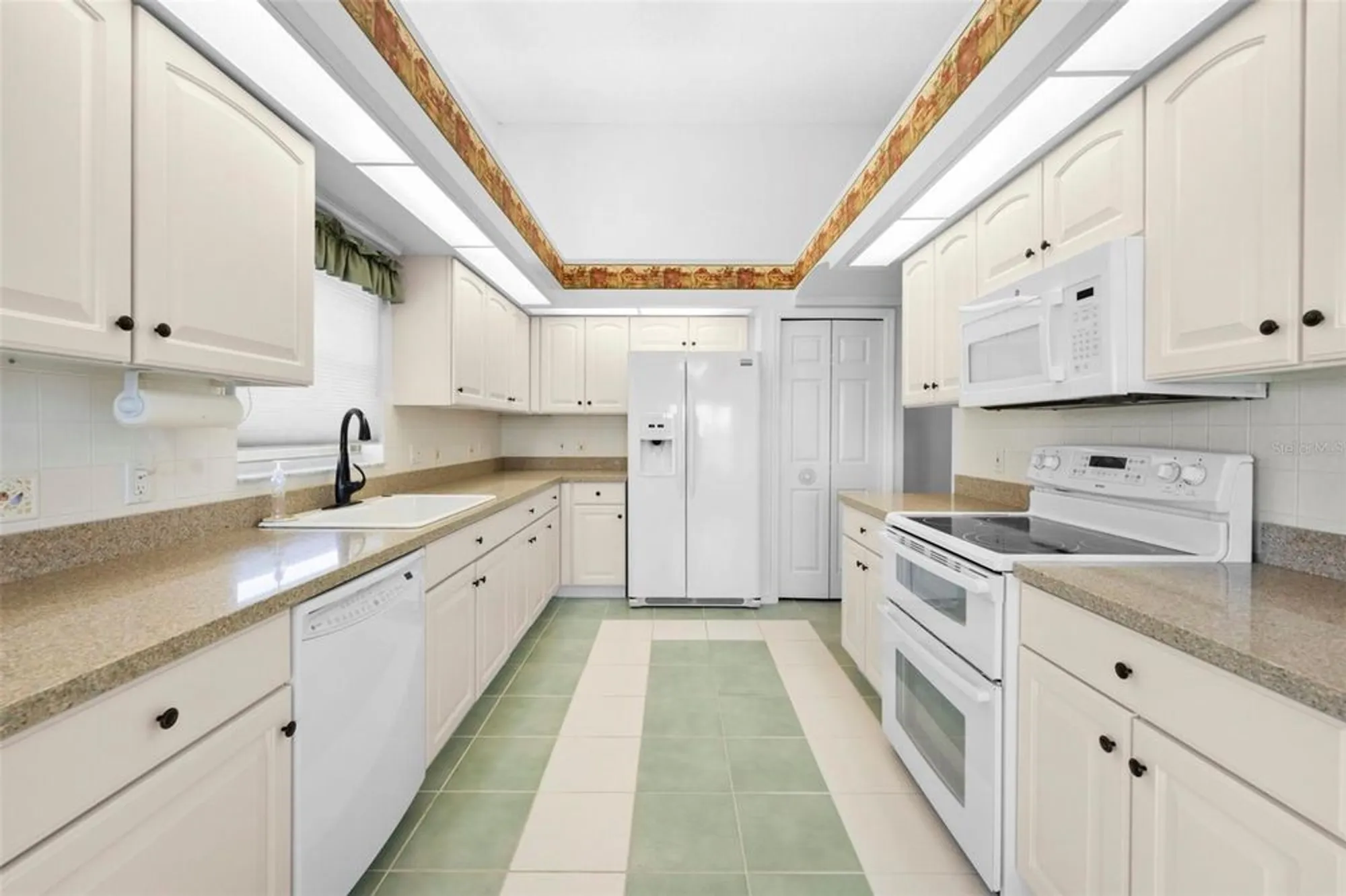 Property Slideshow image 20 of 55 | 11231 sun tree rd, Hudson, FL, 34667