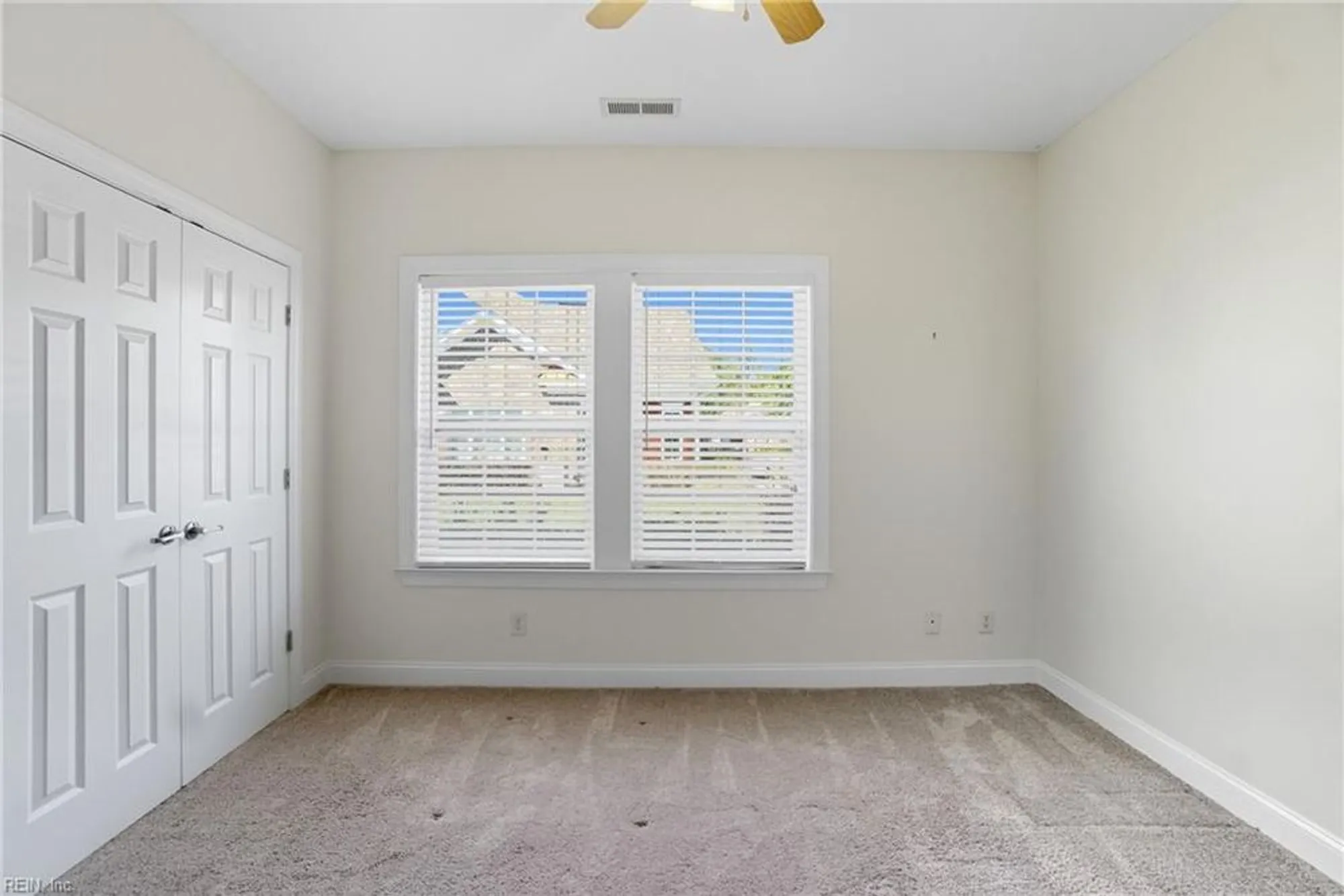 Property Slideshow image 25 of 34 | 1439 thistlewood ln, Chesapeake, VA, 23320