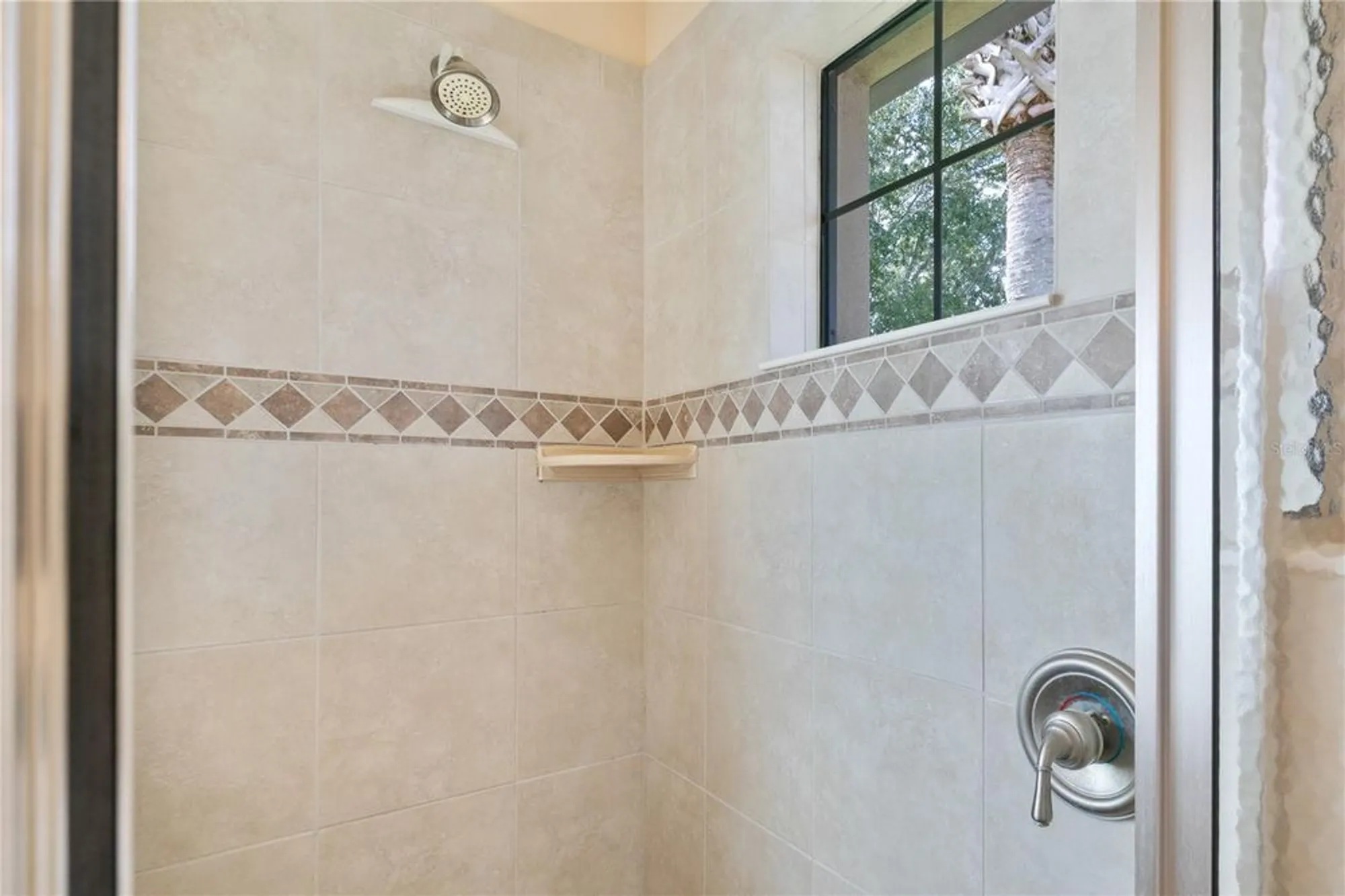 Property Slideshow image 27 of 50 | 8860 bridgeport bay cir, Mount Dora, FL, 32757