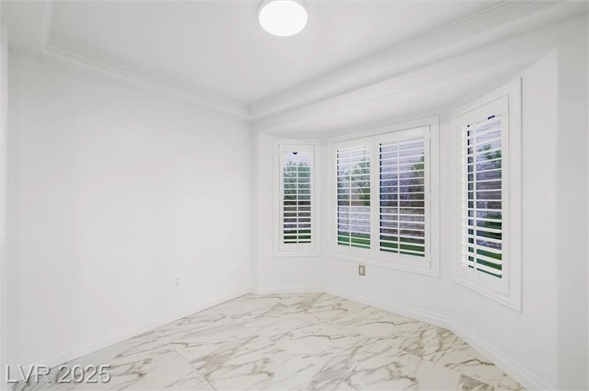 Property Slideshow image 20 of 52 | 2725 byron dr, Las Vegas, NV, 89134