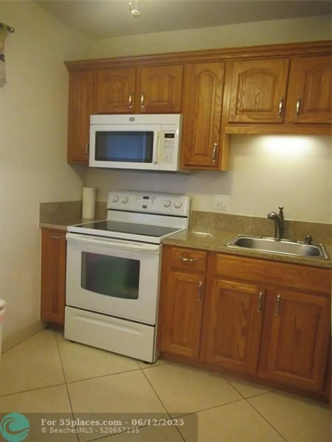 Property Slideshow image 7 of 31 | 601 nw 76th ter 206, Margate, FL, 33063