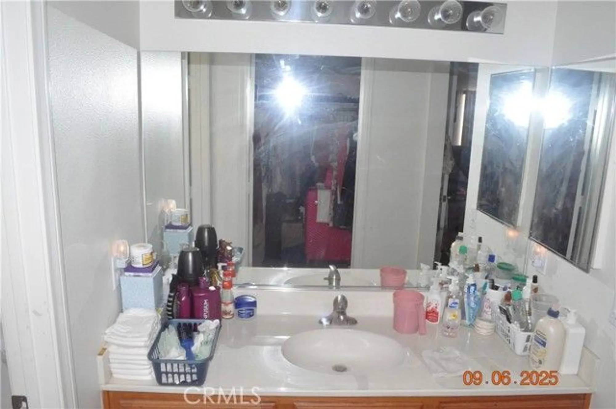 Property Slideshow image 16 of 20 | 11584 oak st, Apple Valley, CA, 92308