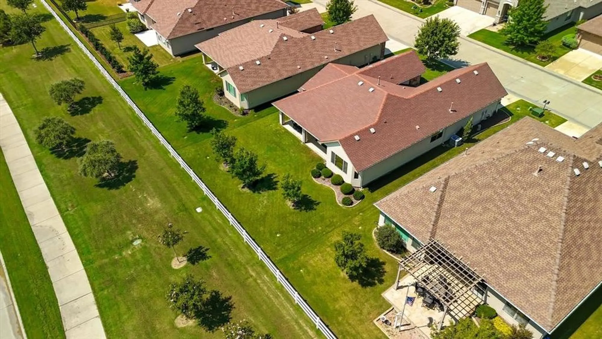 Property Slideshow image 29 of 32 | 11909 willet way, Denton, TX, 76207