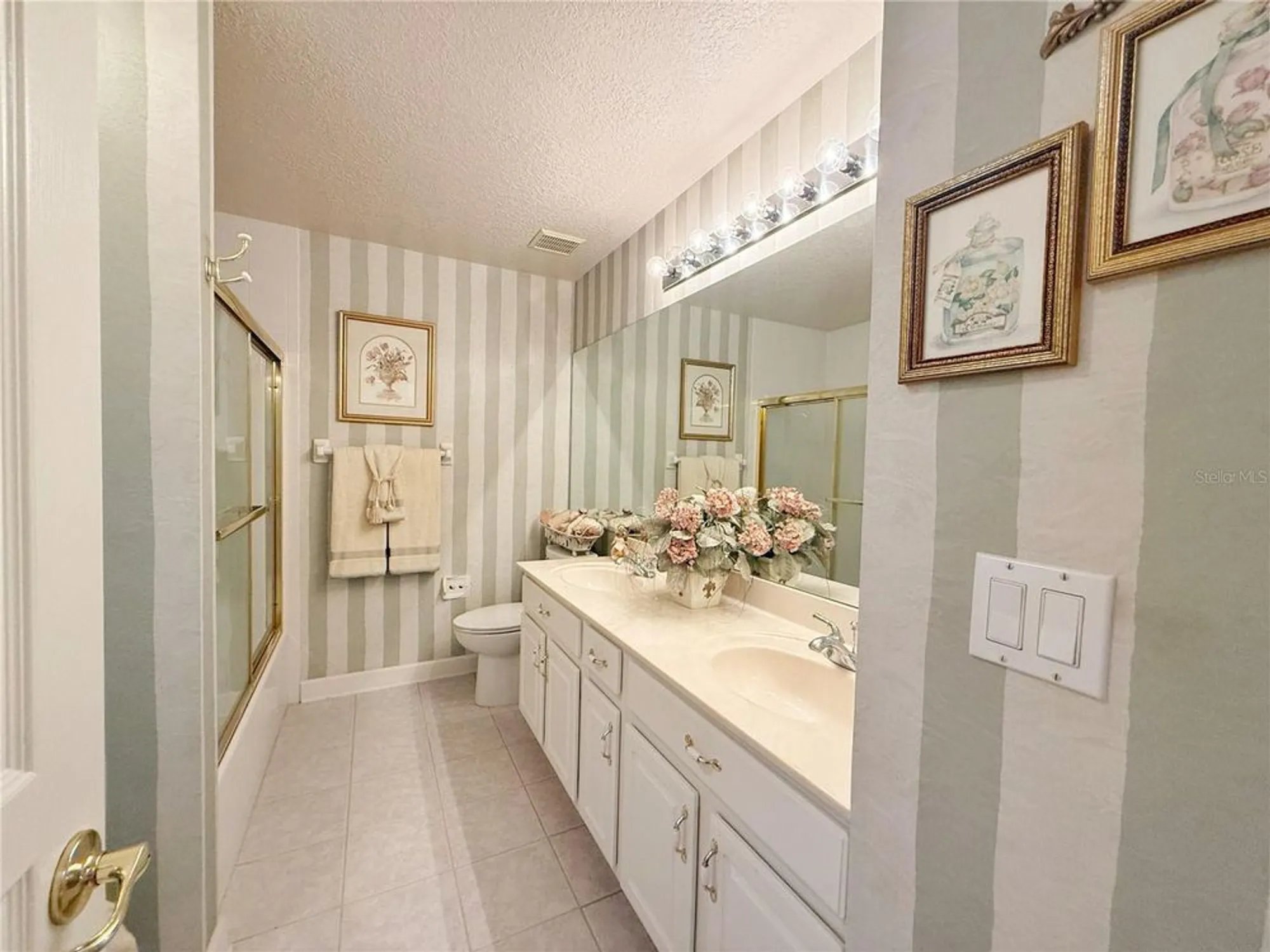 Property Slideshow image 26 of 54 | 2134 saint ives ct, Clermont, FL, 34711
