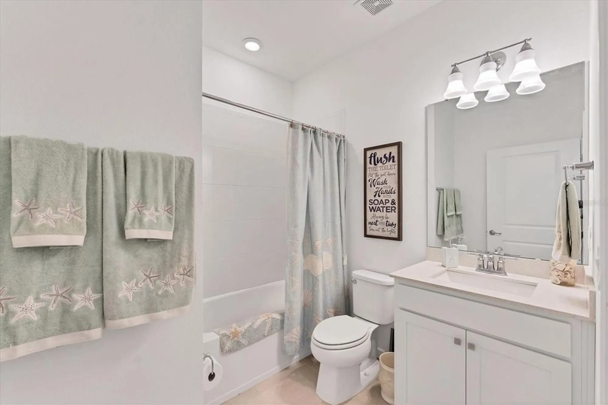 Property Slideshow image 23 of 70 | 10661 spring tide way, Parrish, FL, 34219