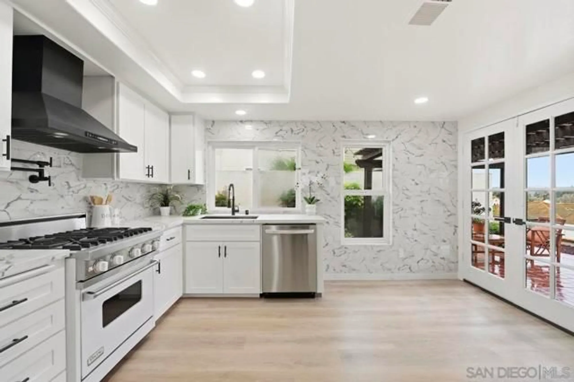 Property Slideshow image 12 of 39 | 17676 corte sobrado, San Diego, CA, 92128