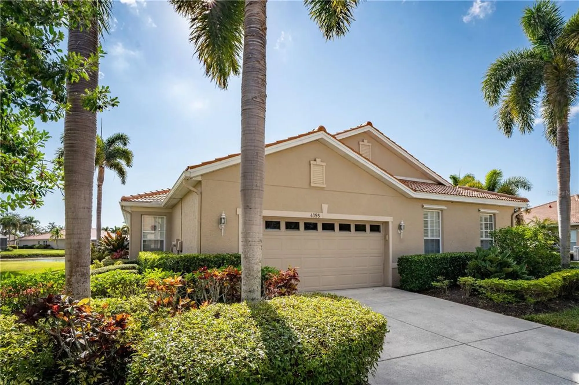 Property Slideshow image 1 of 40 | 4355 kariba lake ter, Sarasota, FL, 34243
