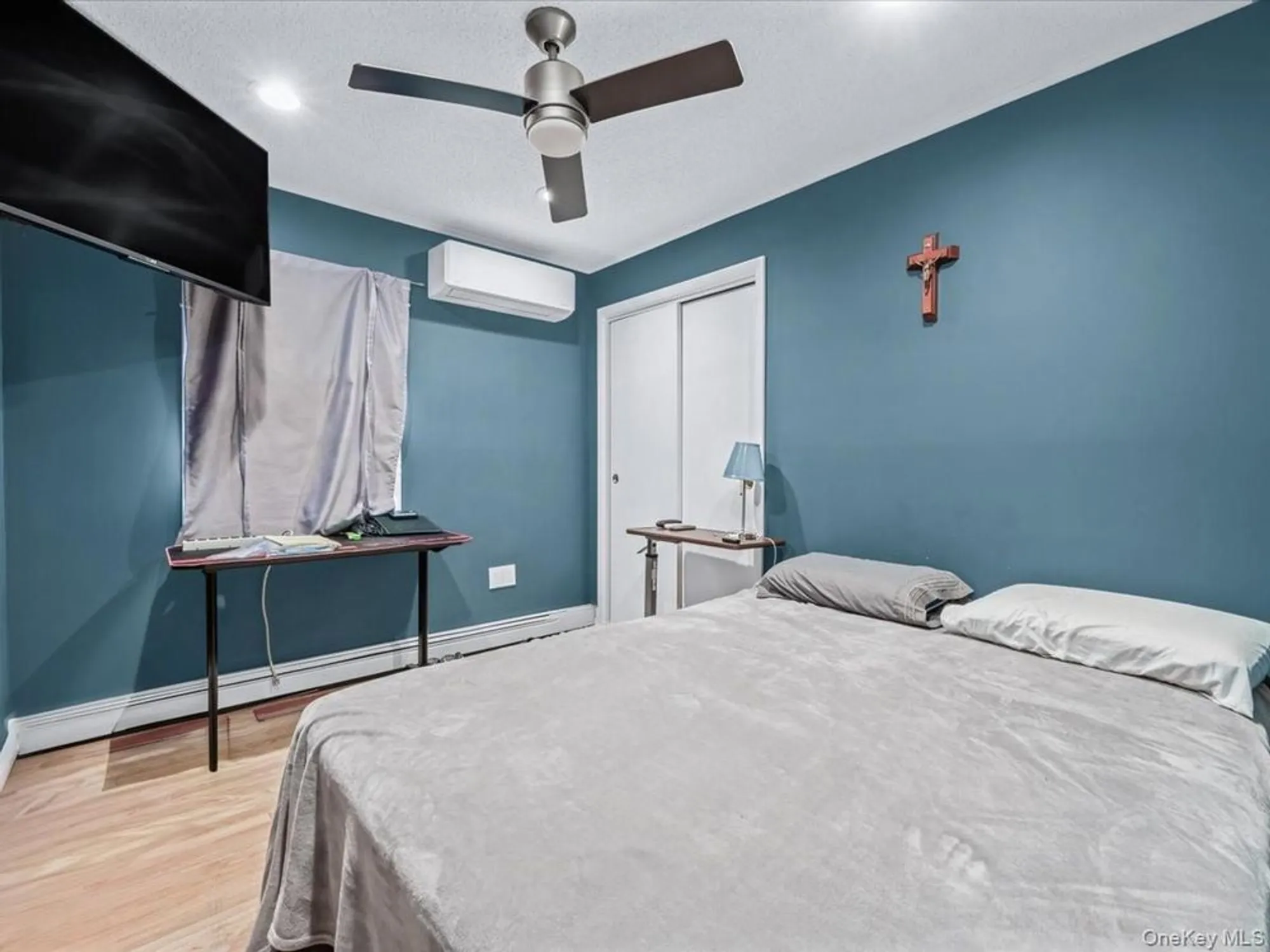 Property Slideshow image 13 of 32 | 2 limetree dr, Manorville, NY, 11949