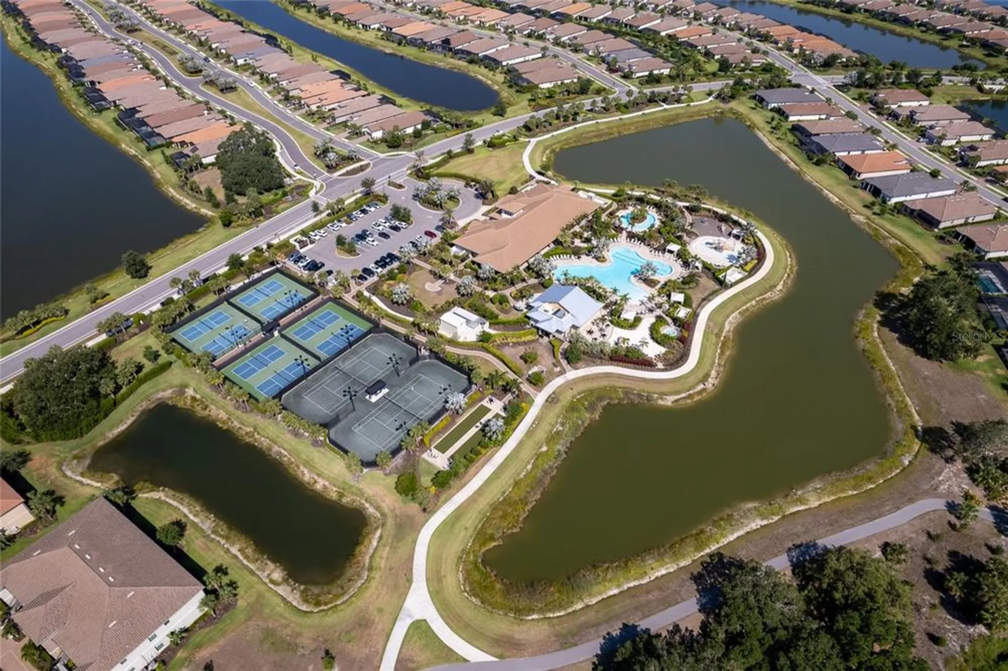 Property Slideshow image 38 of 46 | 5301 bartolomeo st, Sarasota, FL, 34238