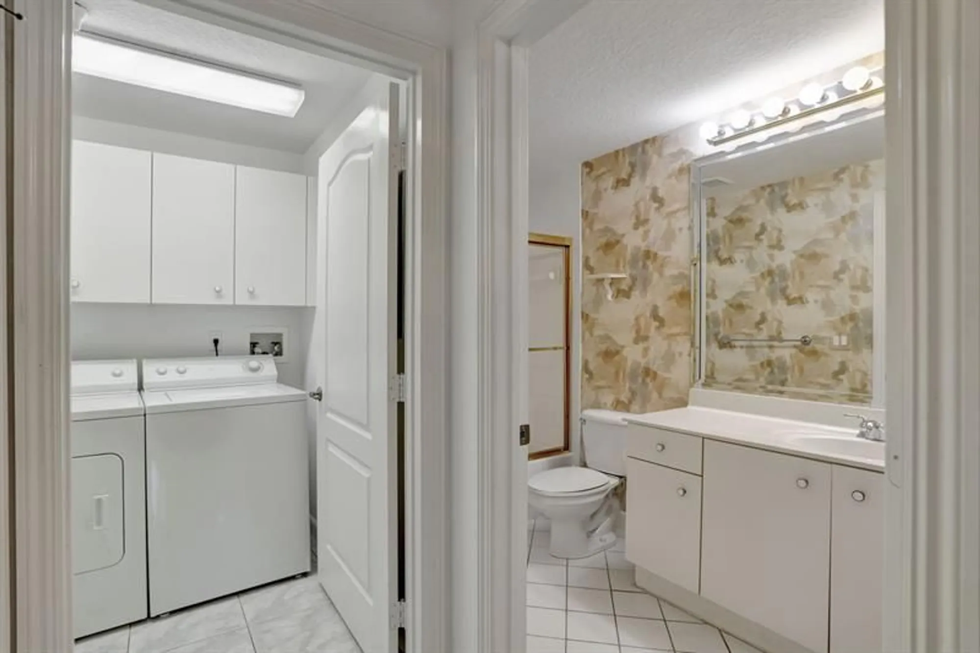 Property Slideshow image 9 of 36 | 7727 southampton ter 205, Tamarac, FL, 33321