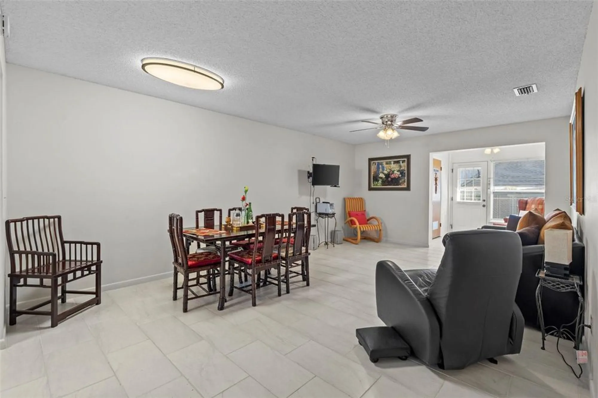 Property Slideshow image 4 of 18 | 151 n hill ave # 100, Deland, FL, 32724