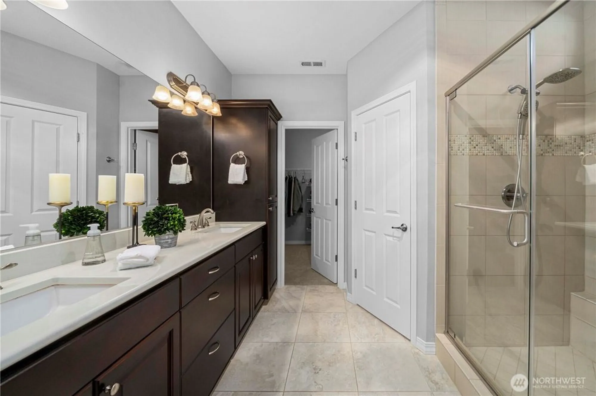 Property Slideshow image 14 of 33 | 14613 knoll park ct, Bonney Lake, WA, 98391