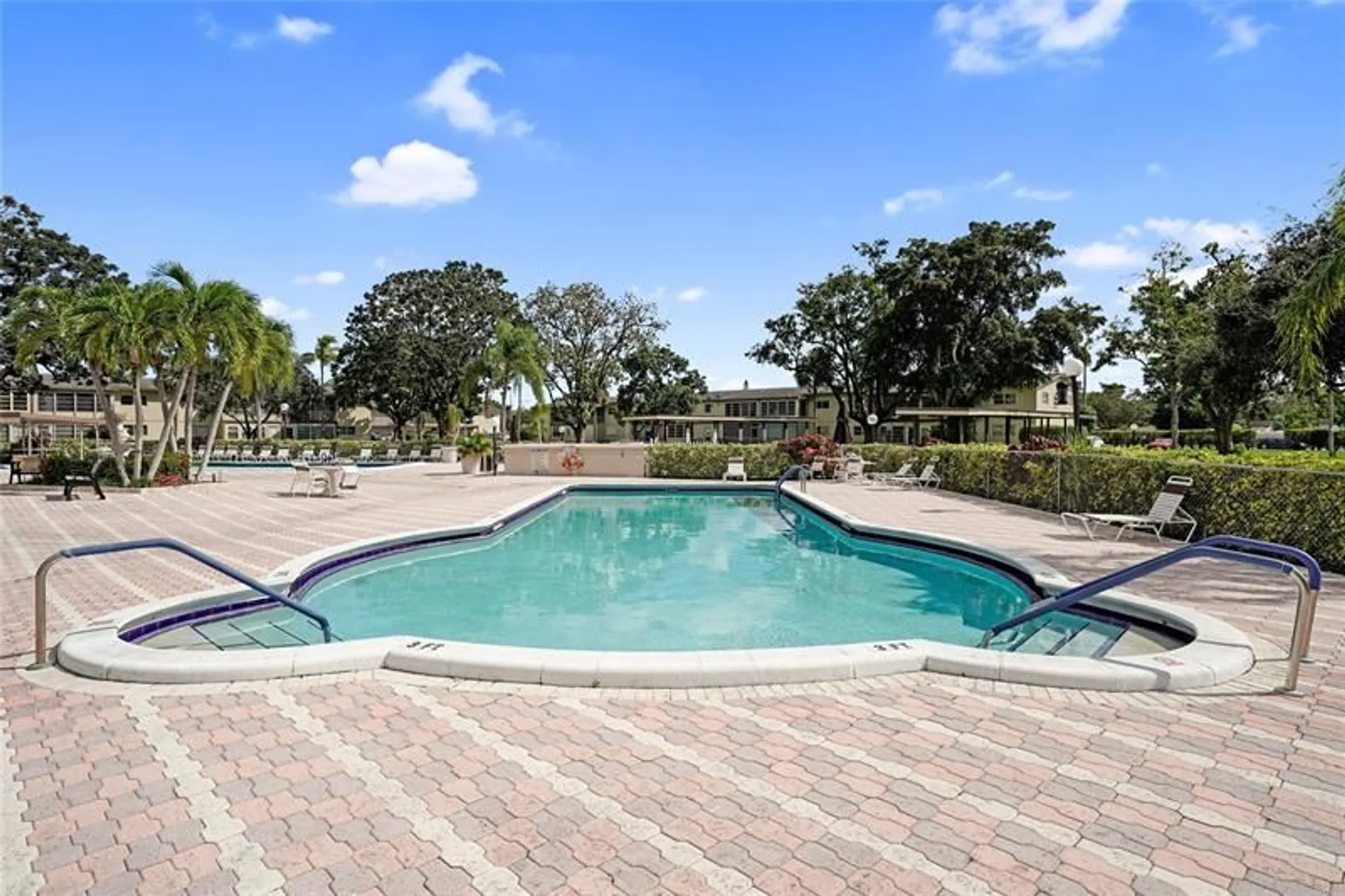 Property Slideshow image 34 of 51 | 551 nw 76th ter apt 208, Margate, FL, 33063