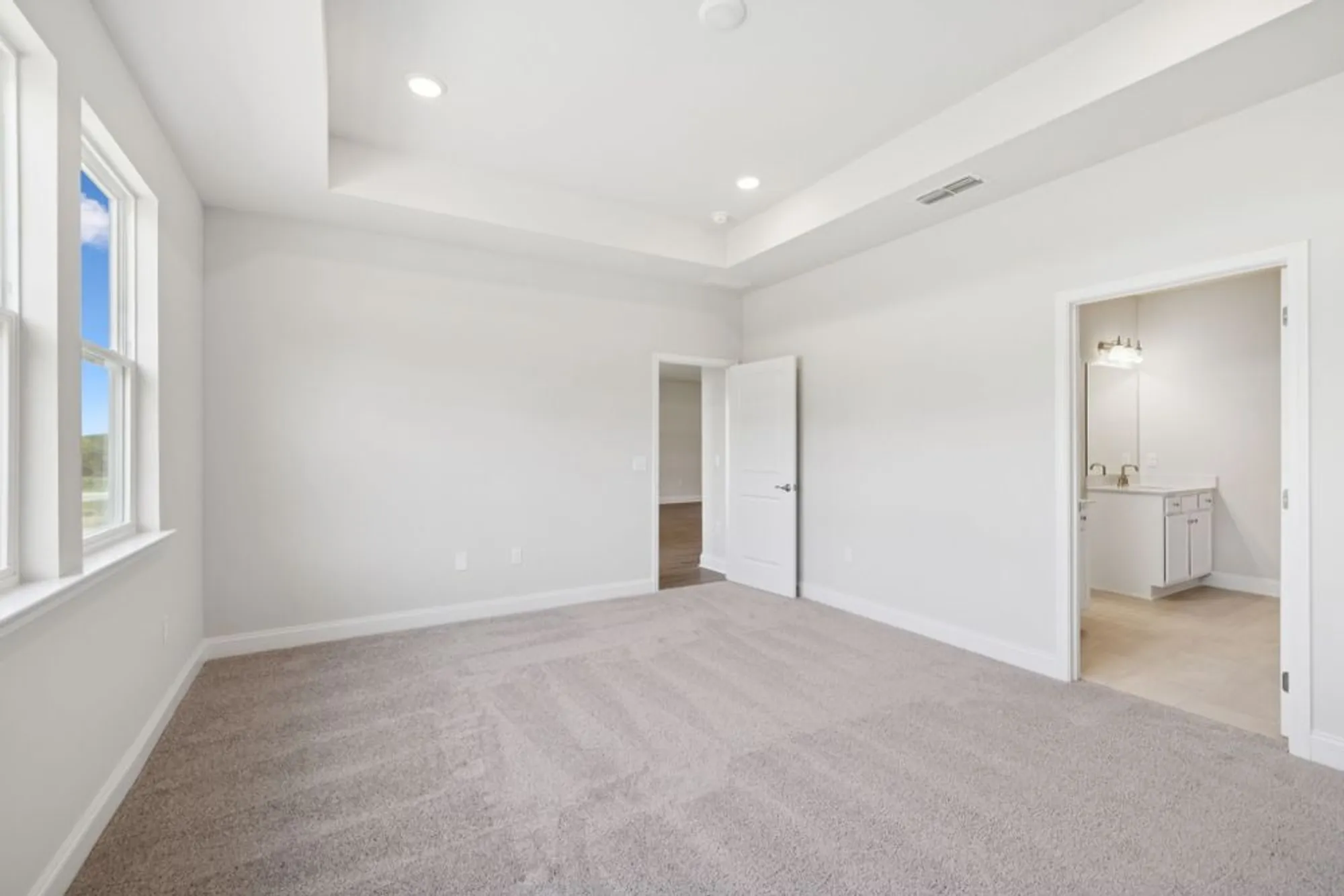 Property Slideshow image 42 of 88 | 308 stonehaus cir, Antioch, TN, 37013