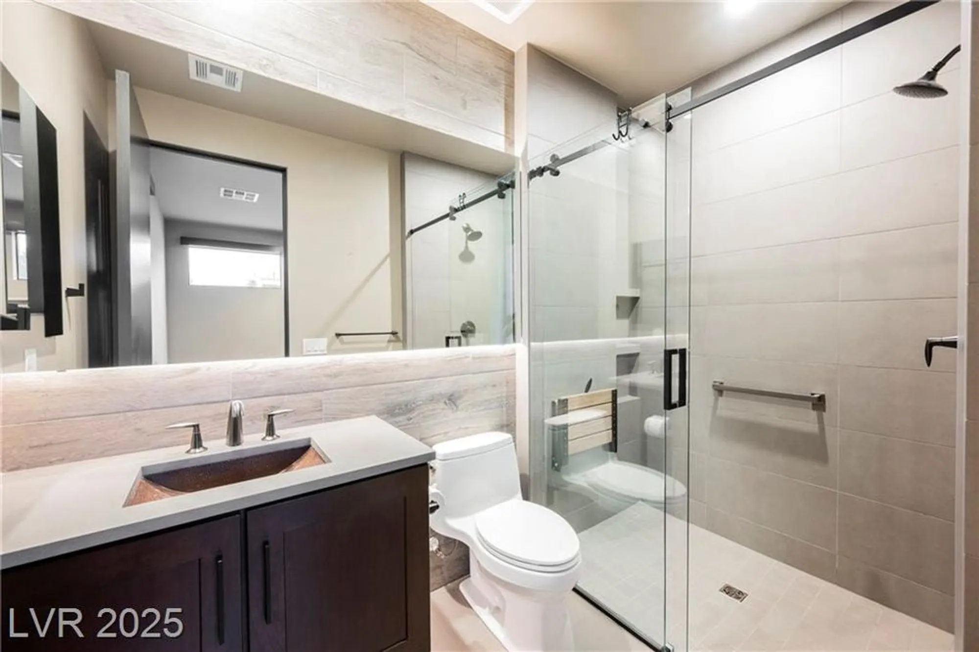 Property Slideshow image 42 of 93 | 20 falling canyon ct, Henderson, NV, 89011