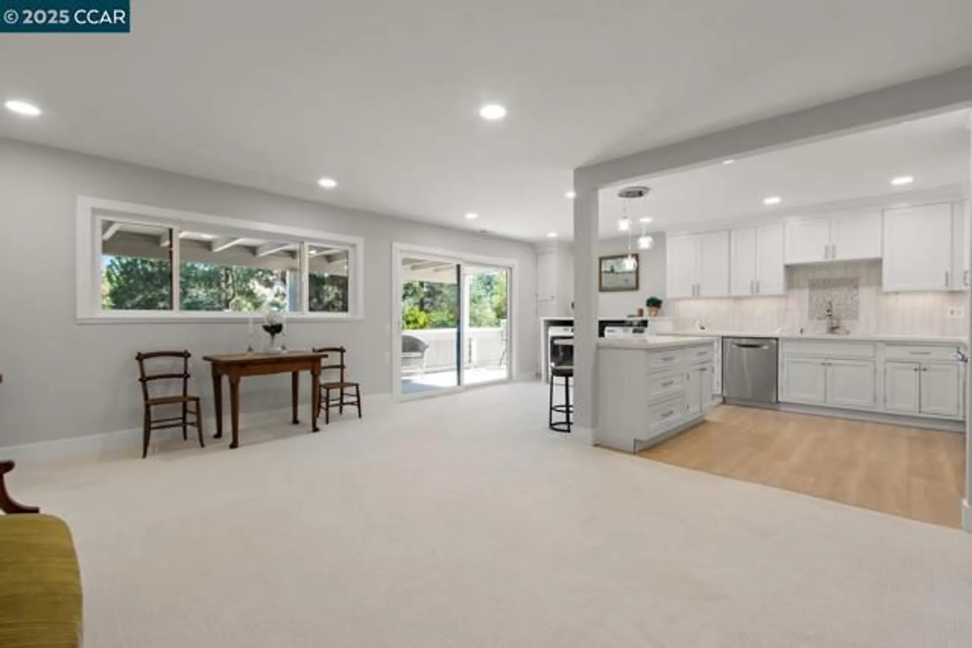 Property Slideshow image 4 of 19 | 1132 running springs rd 11, Walnut Creek, CA, 94595