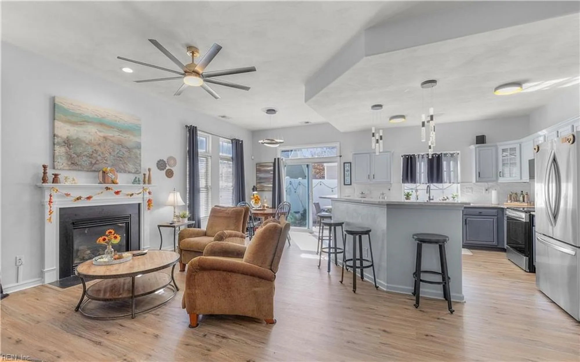 Property Slideshow image 10 of 45 | 805 calvert ct, Chesapeake, VA, 23320