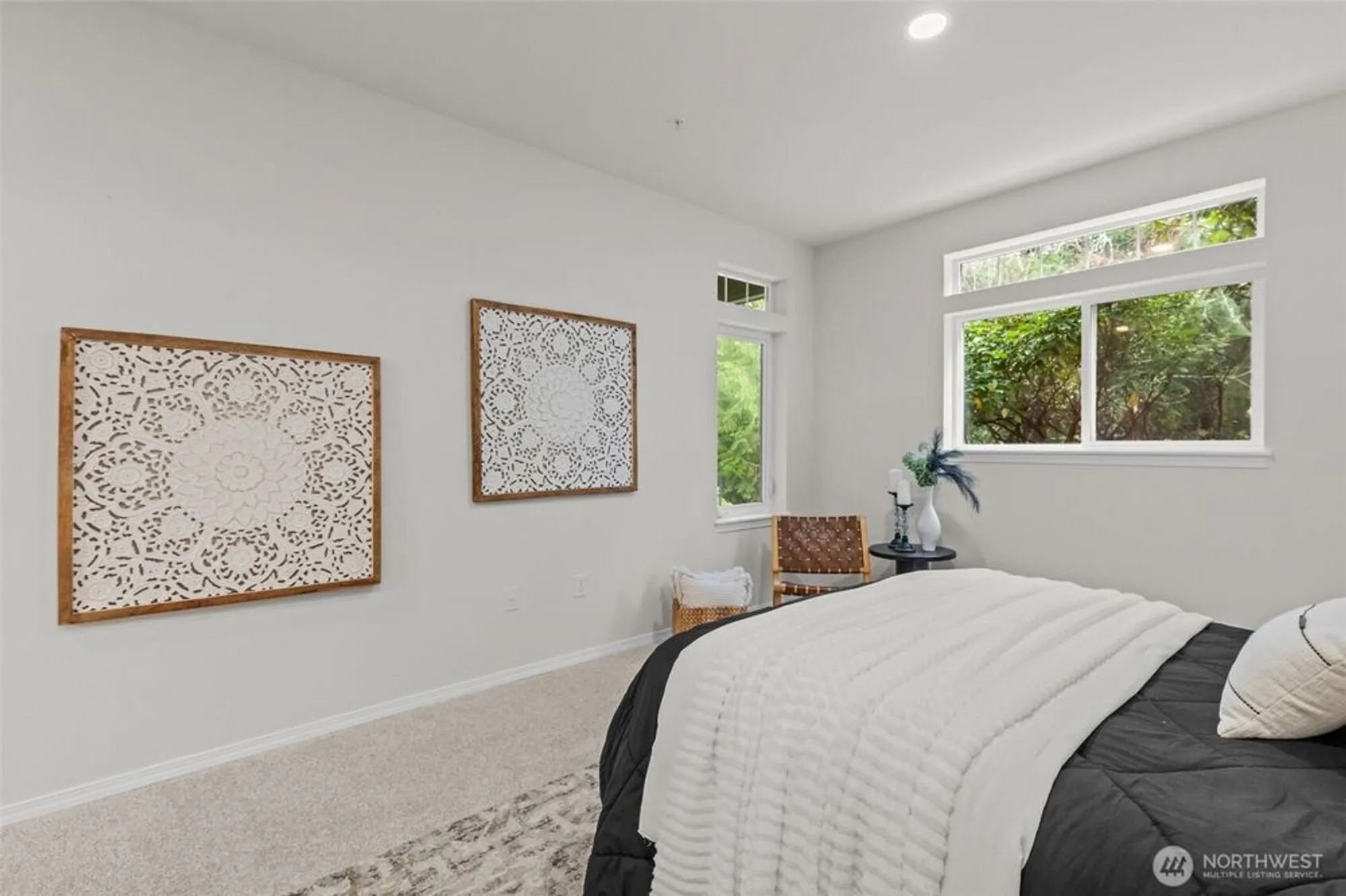 Property Slideshow image 25 of 40 | 22637 se 44th ln, Issaquah, WA, 98029