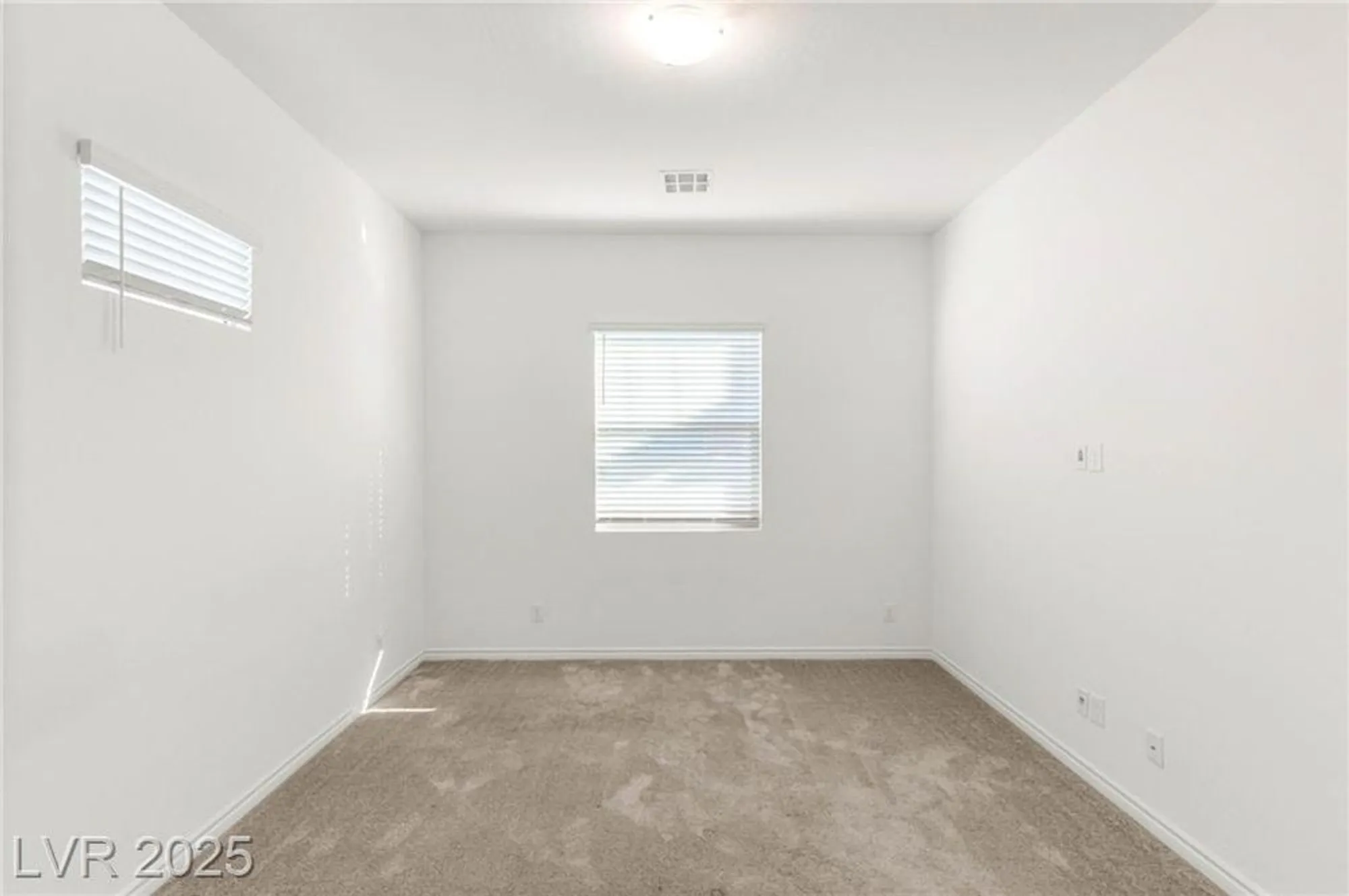 Property Slideshow image 30 of 51 | 209 bellini peak ave, Henderson, NV, 89011