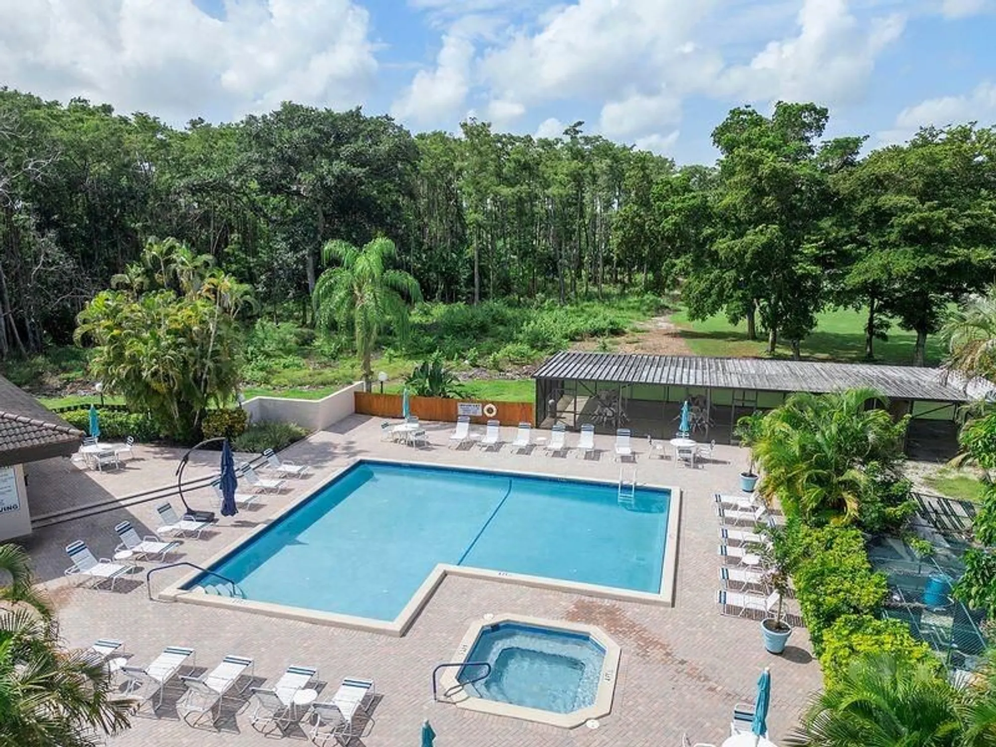 Property Slideshow image 35 of 38 | 21452 juego cir apt 31a, Boca Raton, FL, 33433