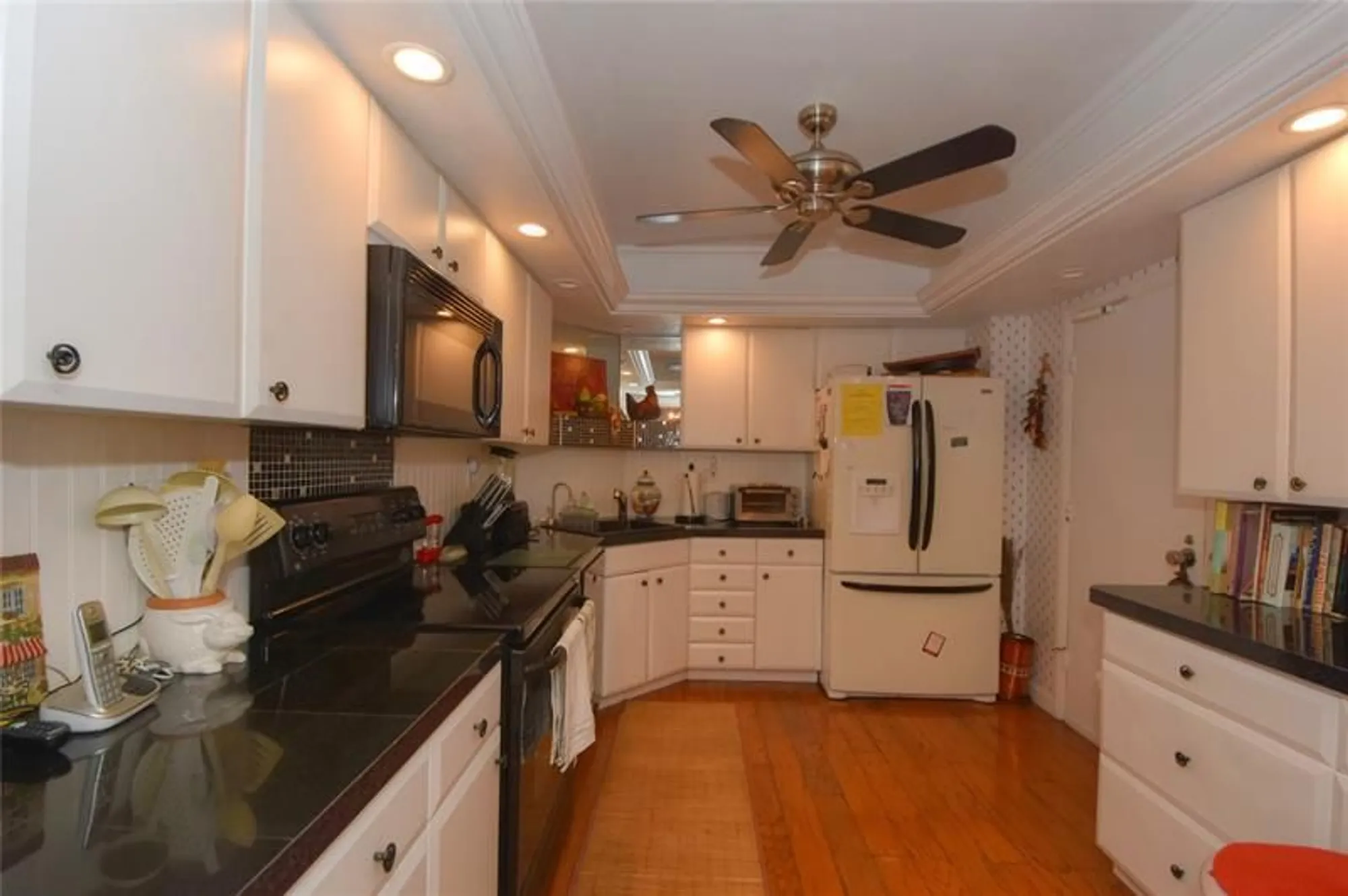 Property Slideshow image 10 of 41 | 3333 ne 34th st 1401, Fort Lauderdale, FL, 33308