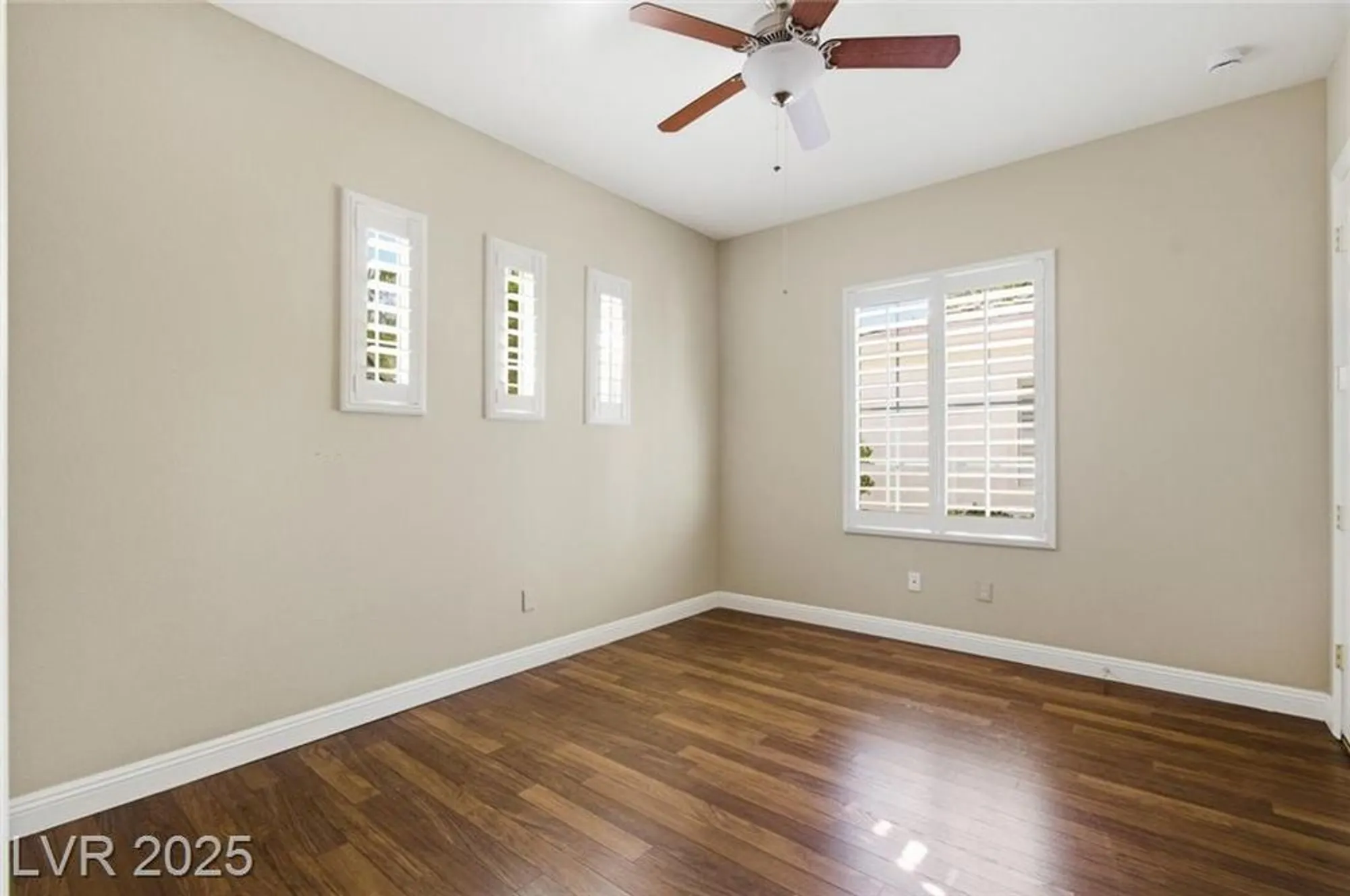 Property Slideshow image 47 of 84 | 10286 rio de thule ln, Las Vegas, NV, 89135